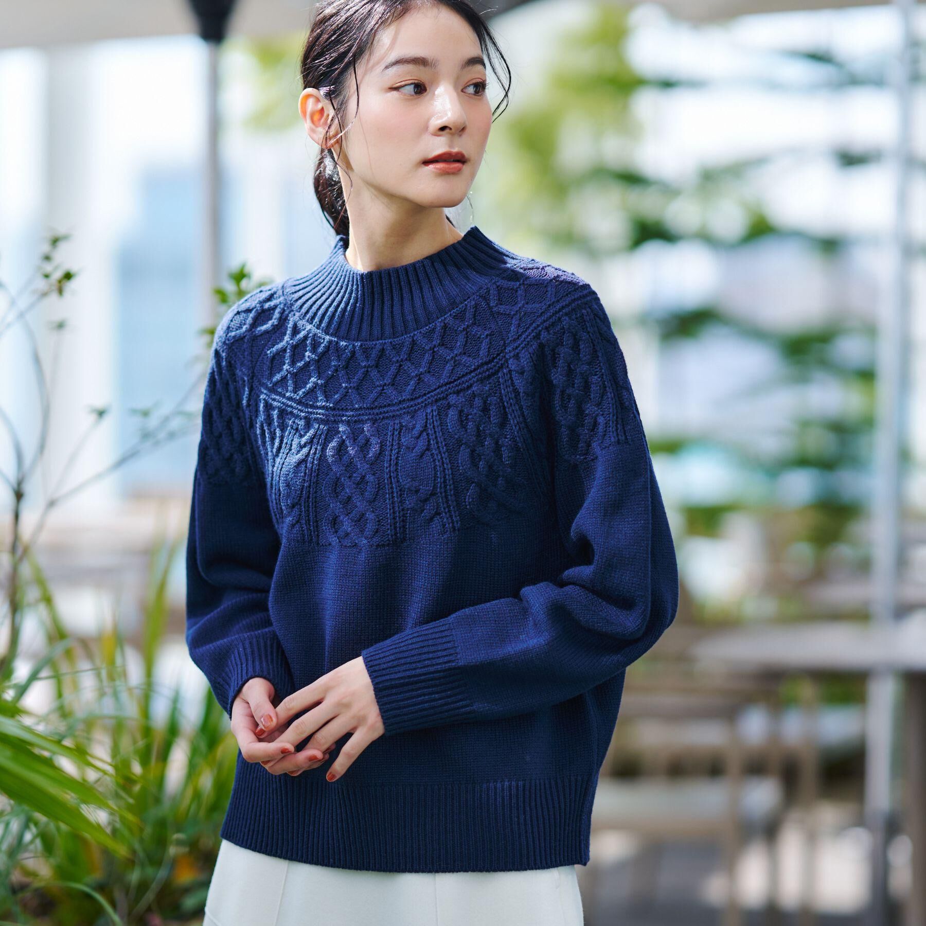 Dessin「【着映え/洗える】求心ケーブル編みハイネックニット」|ニット・セーター|ネイビー(094)