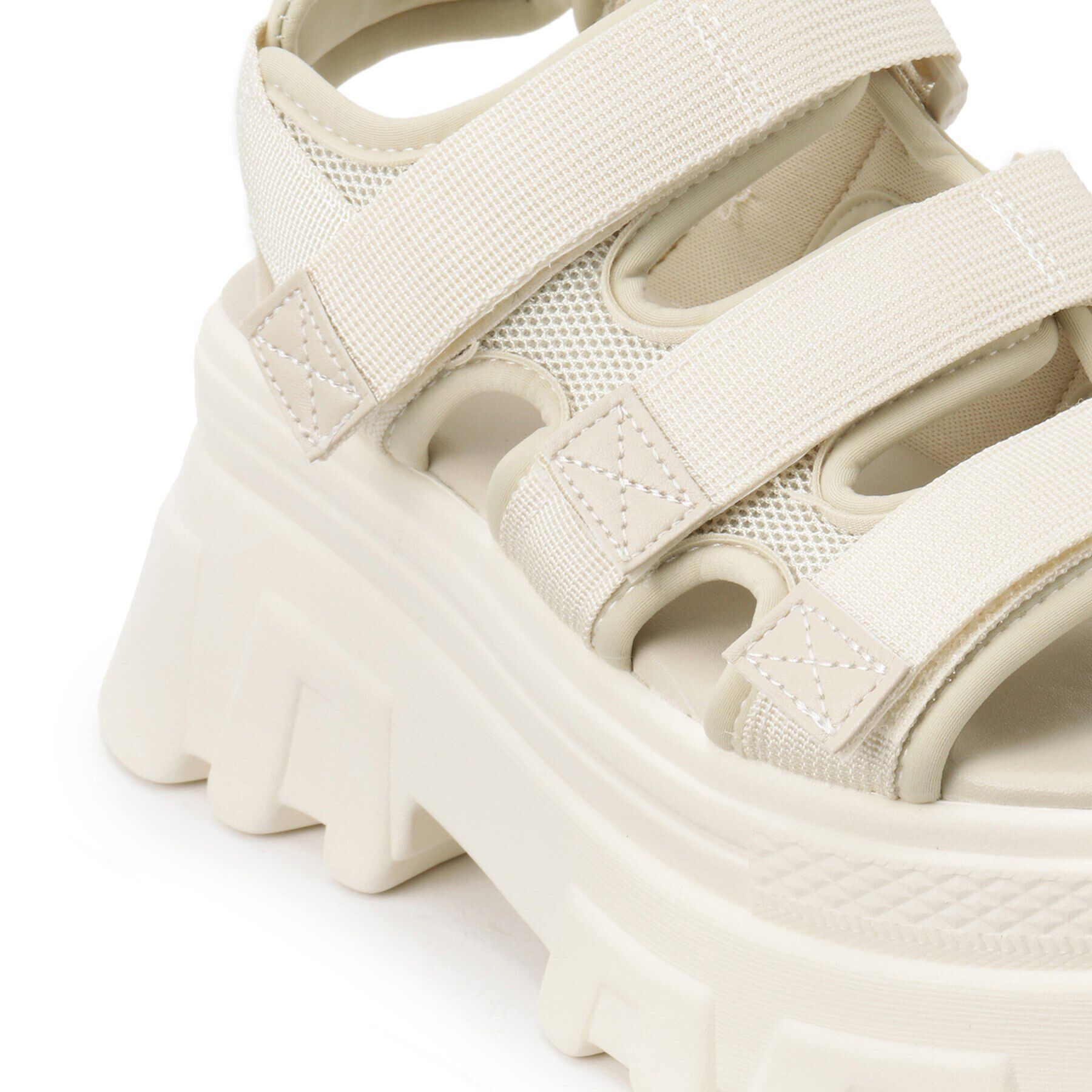 csT&P「軽量厚底2段ソール スポーツサンダル」|サンダル|