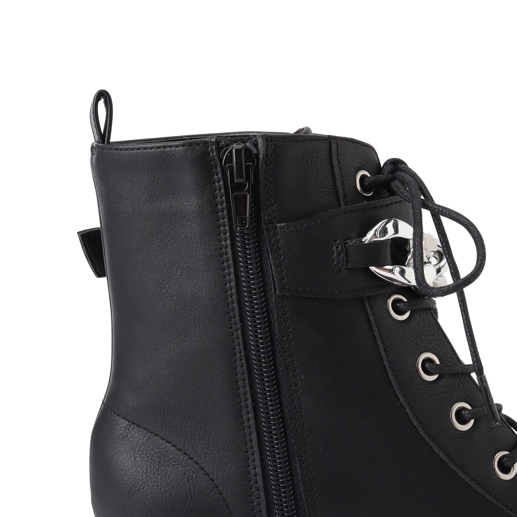 csT&P「厚底3段ソールチェーン付き ベルト付きレースアップブーツ」|ショートブーツ|