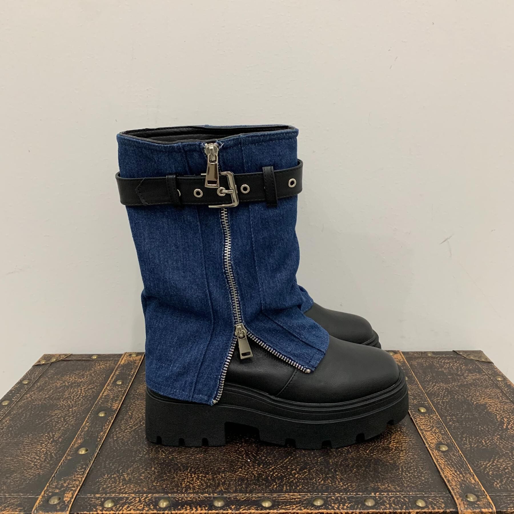 csT&P「ベルト付きカバーブーツ」|ショートブーツ|