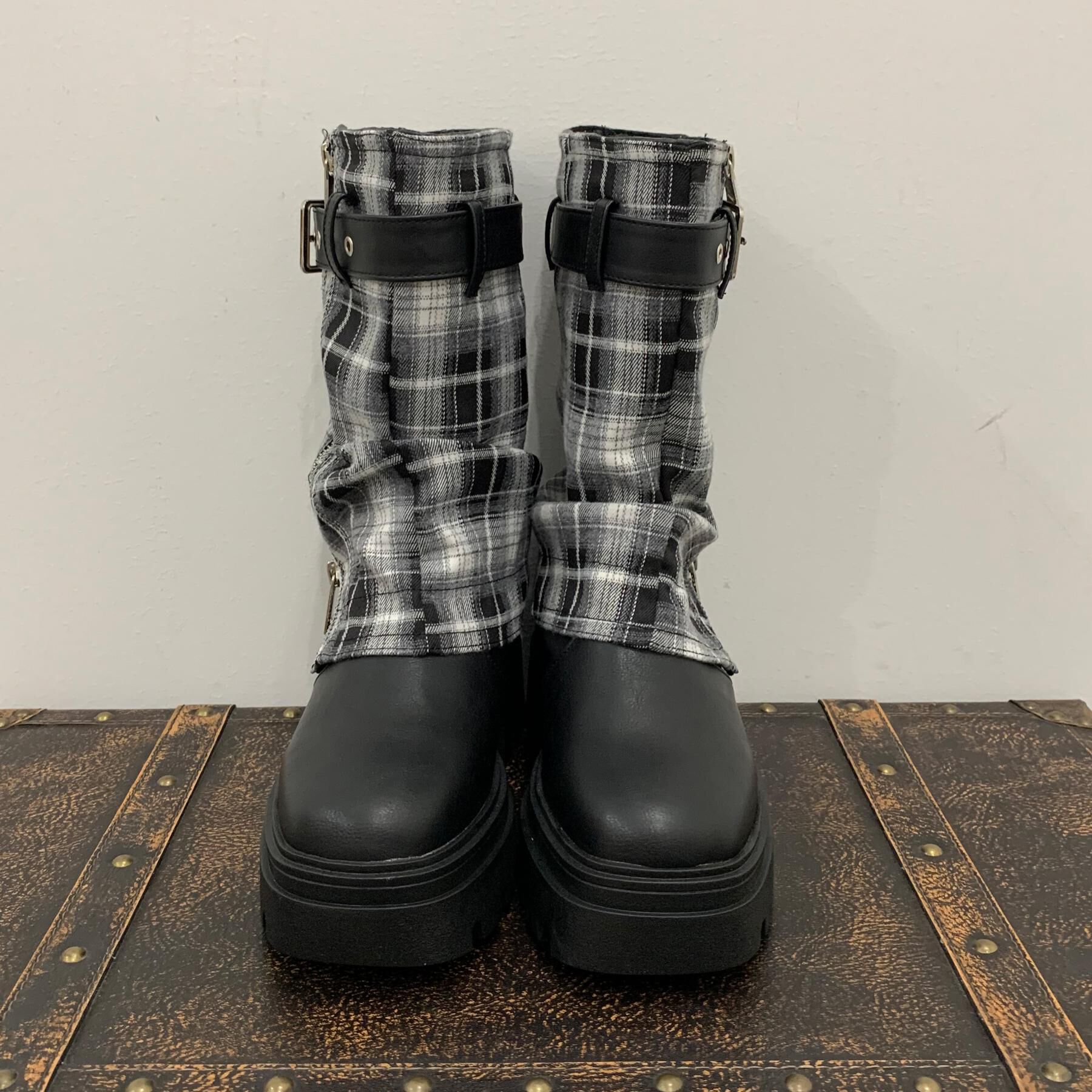 csT&P「ベルト付きカバーブーツ」|ショートブーツ|