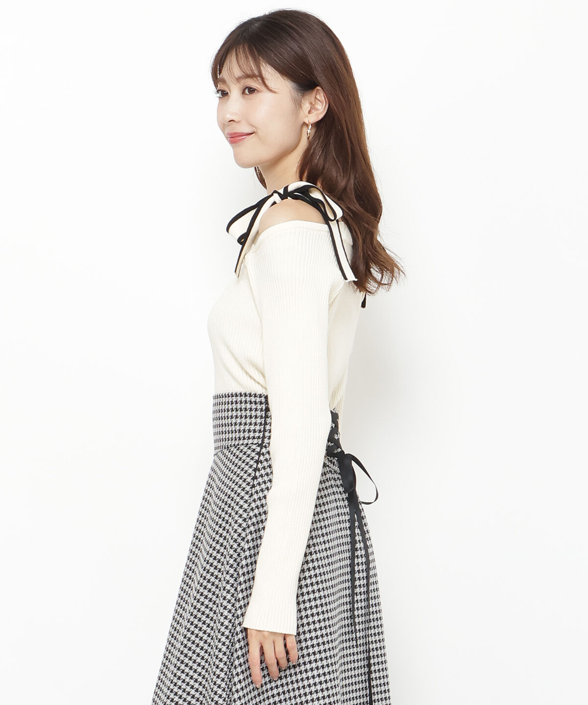 アンドクチュール「配色ショルダーリボンニットプルオーバー」|ニット・セーター|