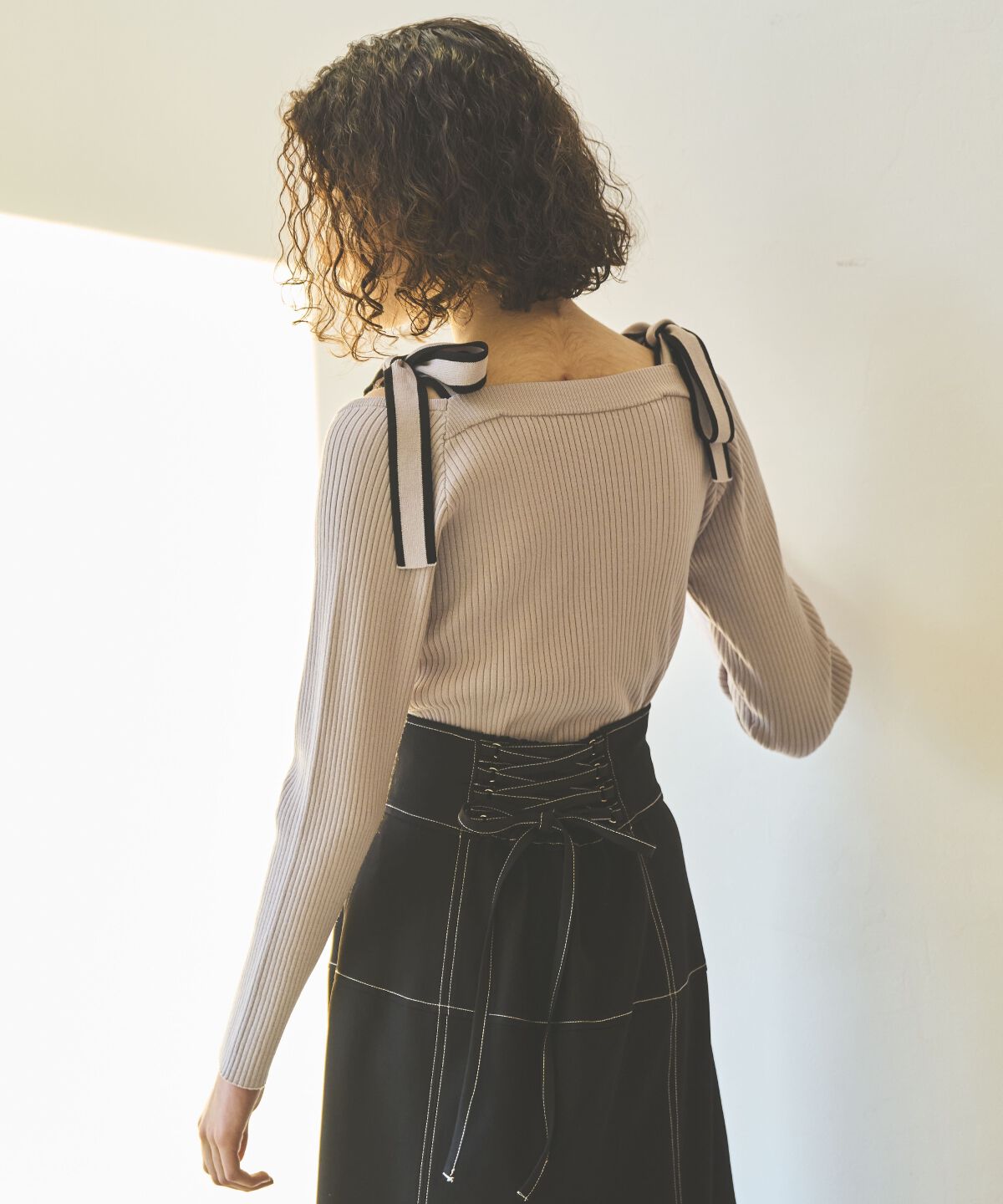 アンドクチュール「配色ショルダーリボンニットプルオーバー」|ニット・セーター|