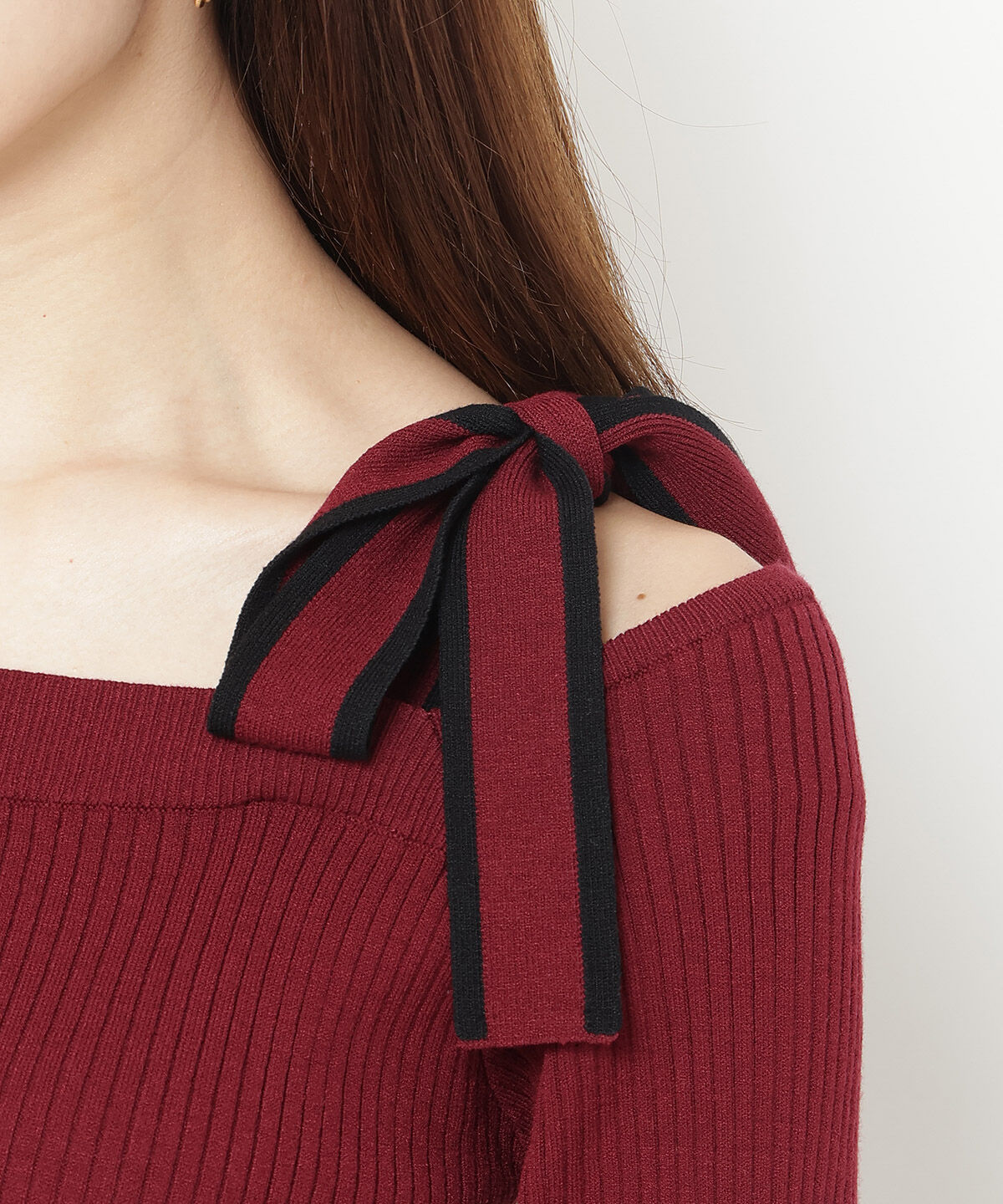 アンドクチュール「配色ショルダーリボンニットプルオーバー」|ニット・セーター|