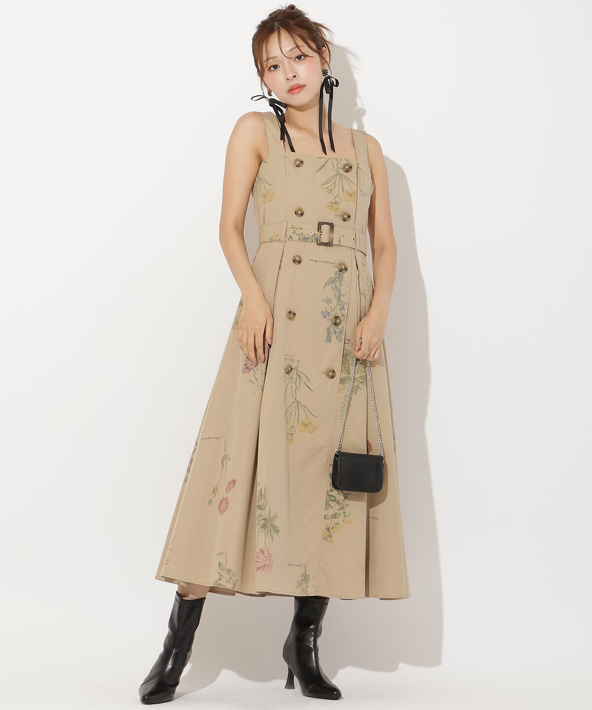 アンドクチュール「オータムフラワートレンチジャンスカ」|ジャンパースカート|ベージュ