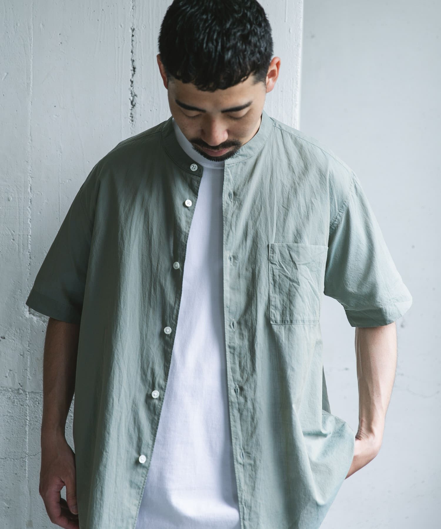 URBAN RESEARCH DOORS「玉虫シャンブレー バンドカラーシャツ」|シャツ・ブラウス|