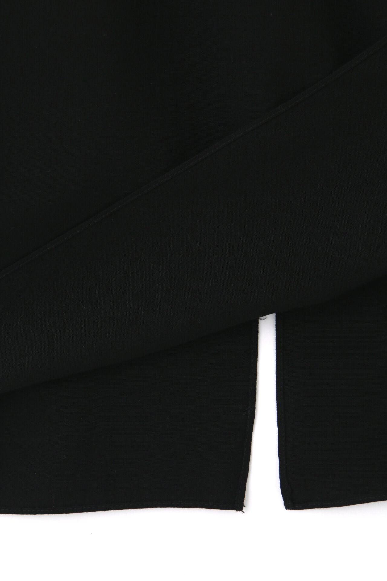 YLEVE 「YLEVE / TENCEL GATHER ONE PIECE」|ワンピース|