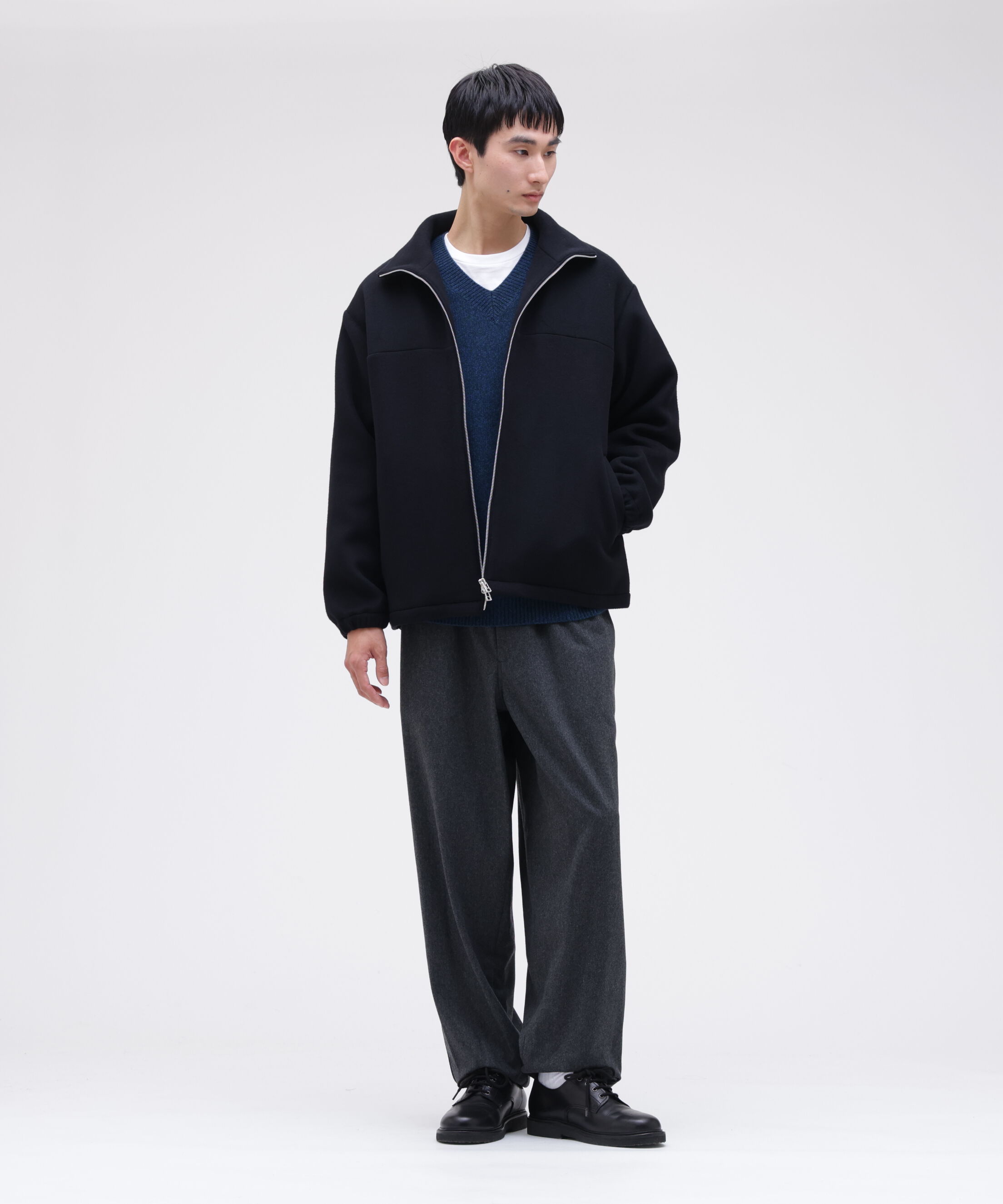 YLEVE 「YLEVE / WOOL CASHMERE MELANGE KNIT V NECK PULL OVER」|ニット・セーター|