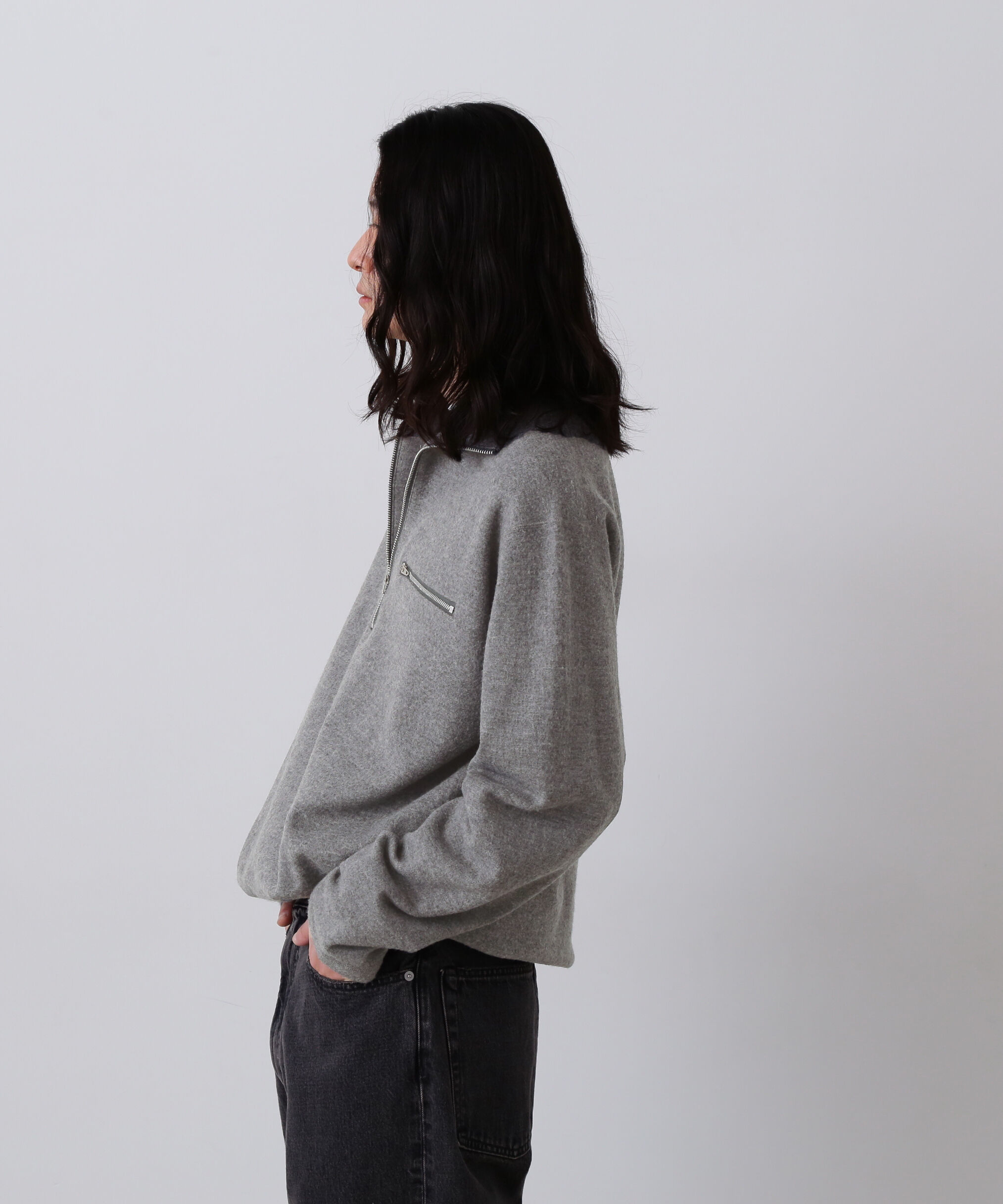 YLEVE 「YLEVE / ULTRAFINE MERINO MILLED WOOL KNIT HALF ZIP PULL OVER」|ニット・セーター|