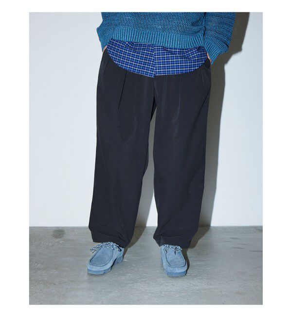 BEAMS「メッシュライク 2プリーツ テーパード スラックス」|チノ|