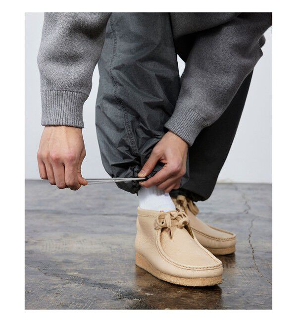 BEAMS「ワイドストレートフィット ナイロン イージーパンツ」|チノ|