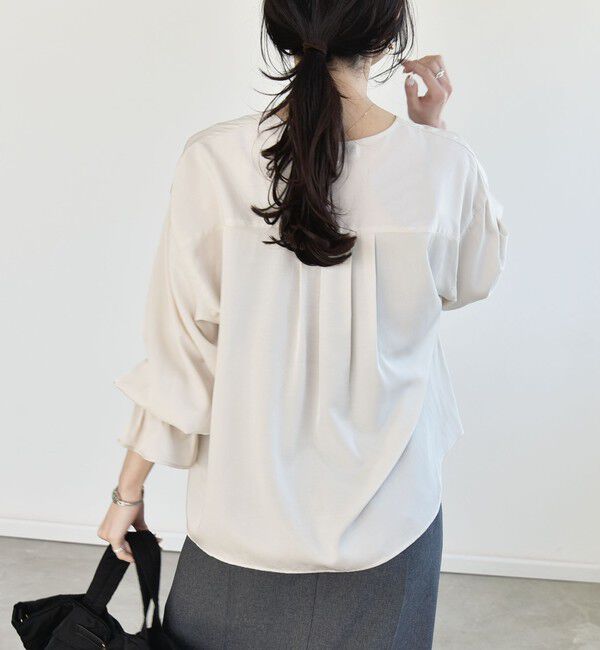 quaranciel「quaranciel:〈洗濯機可能〉Vネック ギャザーヘム ブラウス」|シャツ・ブラウス|