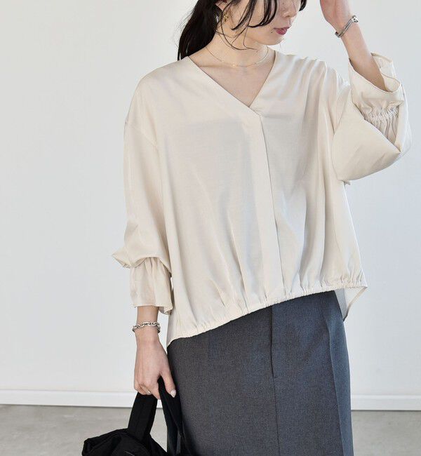 quaranciel「quaranciel:〈洗濯機可能〉Vネック ギャザーヘム ブラウス」|シャツ・ブラウス|