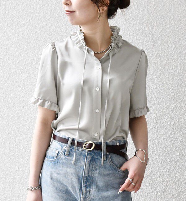 SHIPS any「《予約》SHIPS any:〈洗濯機可能〉サテン フリル カラー リボン ショートスリーブ シャツ ブラウス」|シャツ・ブラウス|
