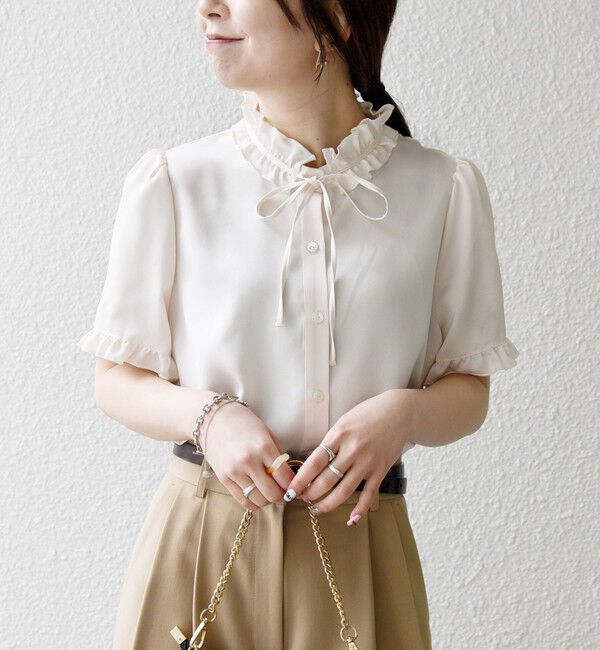 SHIPS any「《予約》SHIPS any:〈洗濯機可能〉サテン フリル カラー リボン ショートスリーブ シャツ ブラウス」|シャツ・ブラウス|