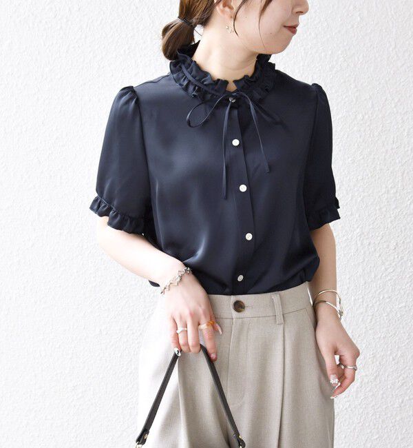 SHIPS any「《予約》SHIPS any:〈洗濯機可能〉サテン フリル カラー リボン ショートスリーブ シャツ ブラウス」|シャツ・ブラウス|