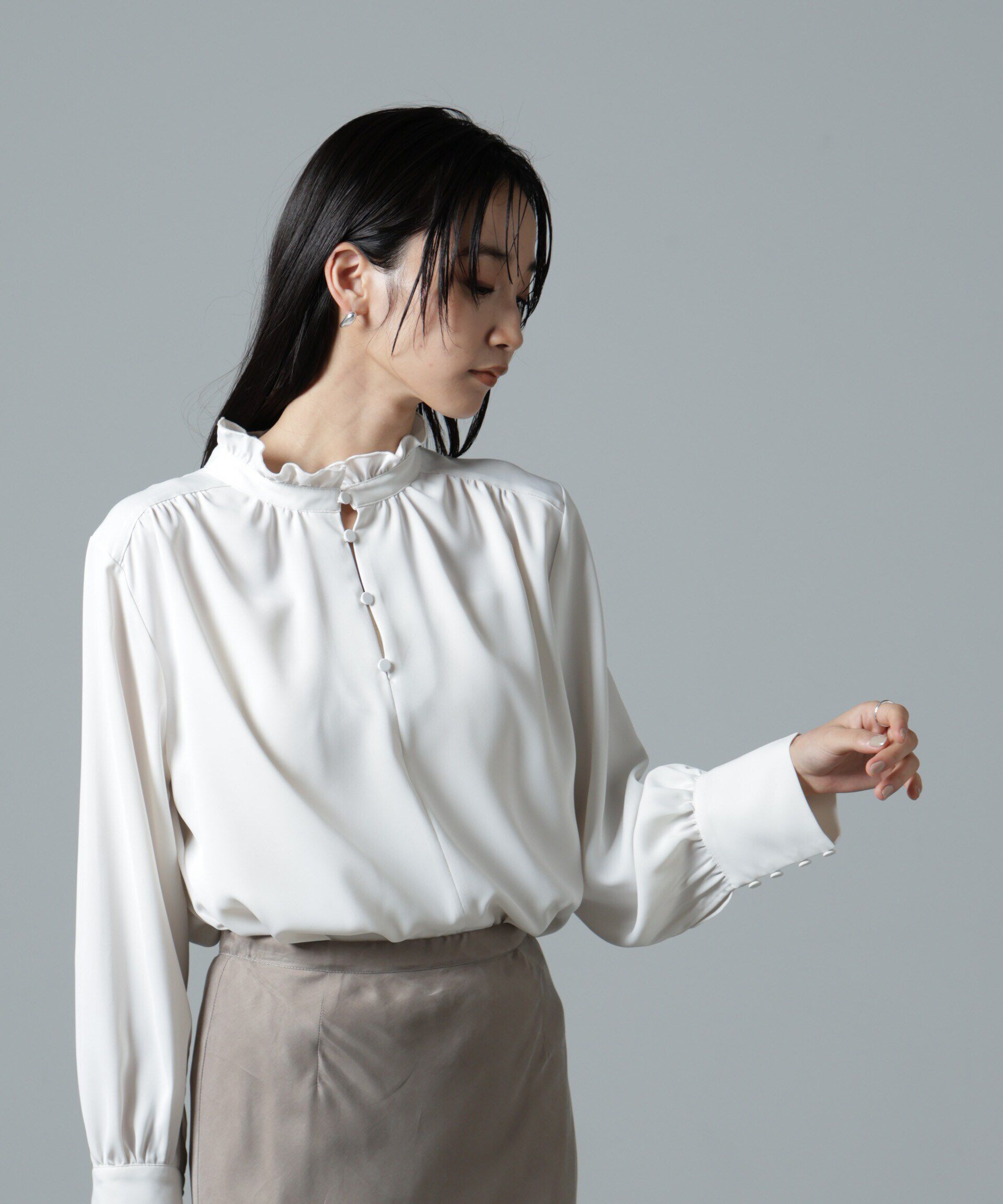nano･universe「2wayスタンドカラーギャザーブラウス」|シャツ・ブラウス|