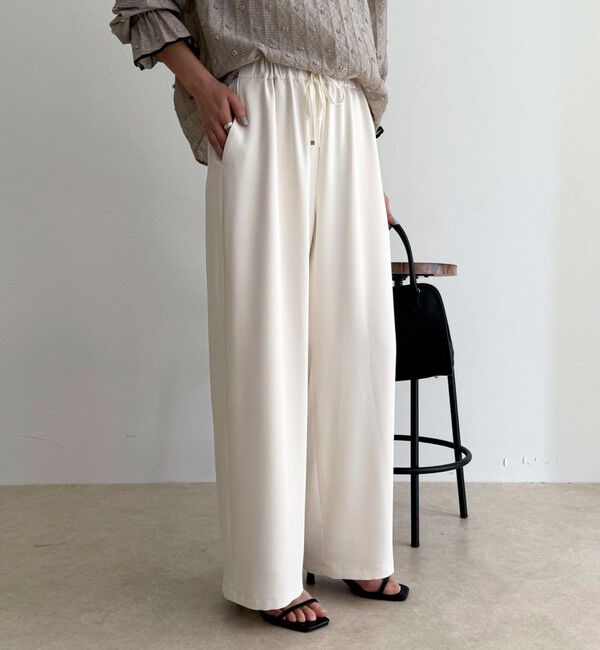 fredy emue「【4サイズ展開/リピーター続出！】とろみツイルストレートイージーパンツ」|チノ|