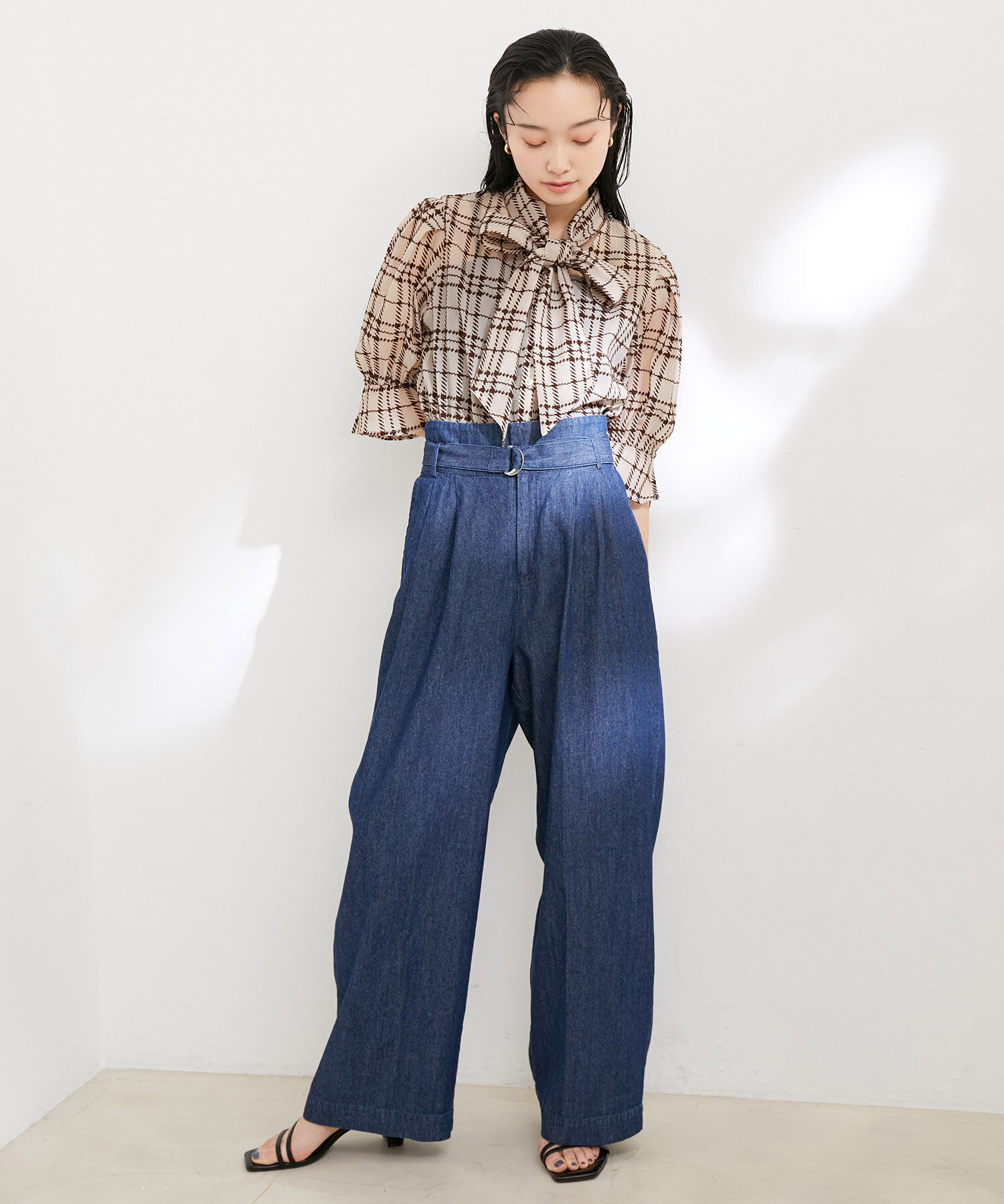 VIS「【選べる素材】アソートボウタイリボンブラウス」|シャツ・ブラウス|