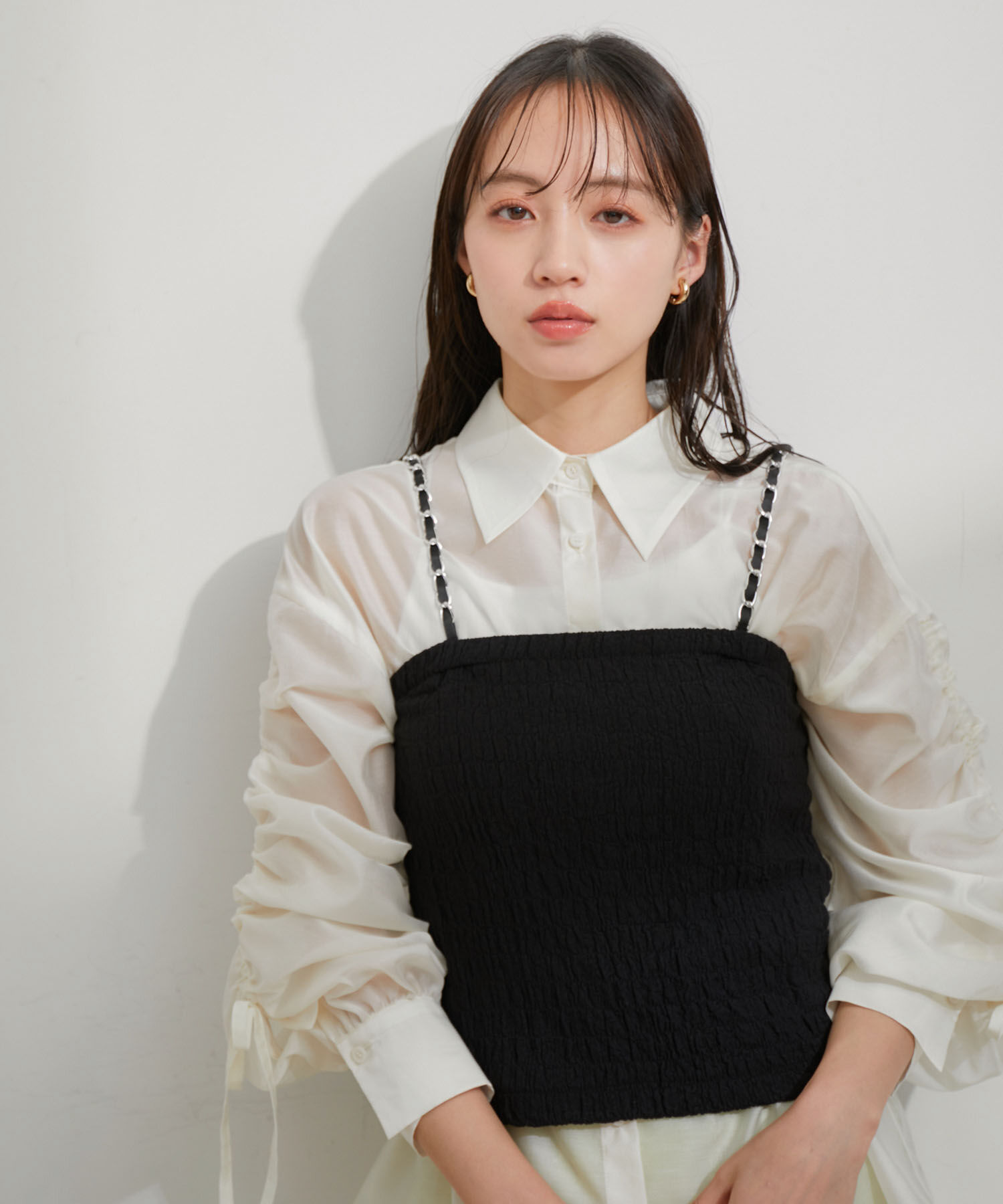 VIS「シャーリングキャミビスチェ」|キャミソール|ブラック(01)