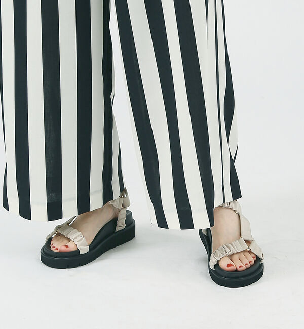 AU BANNISTER「ギャザーベルト フットベッドサンダル」|サンダル|