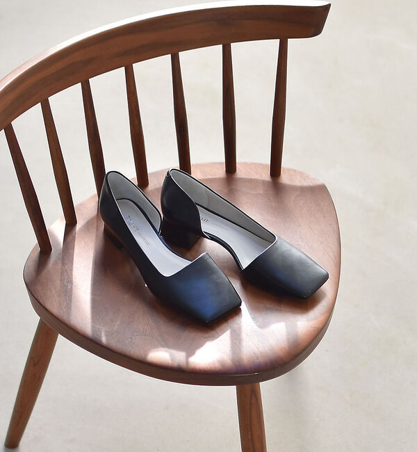 AU BANNISTER「スクエアトゥサイドセパレートパンプス」|パンプス|ブラック