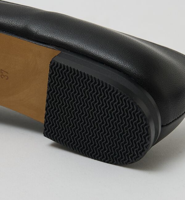 AU BANNISTER「【ロングセラー】グルカモチーフフラットパンプス」|パンプス|