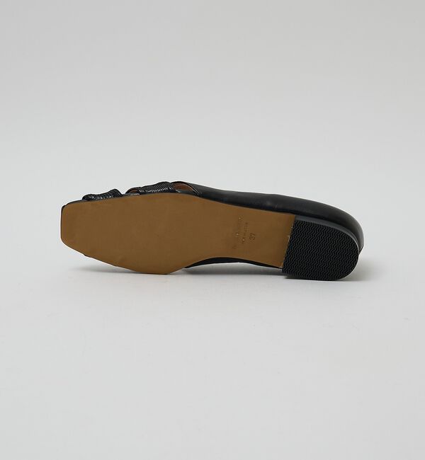 AU BANNISTER「【ロングセラー】グルカモチーフフラットパンプス」|パンプス|