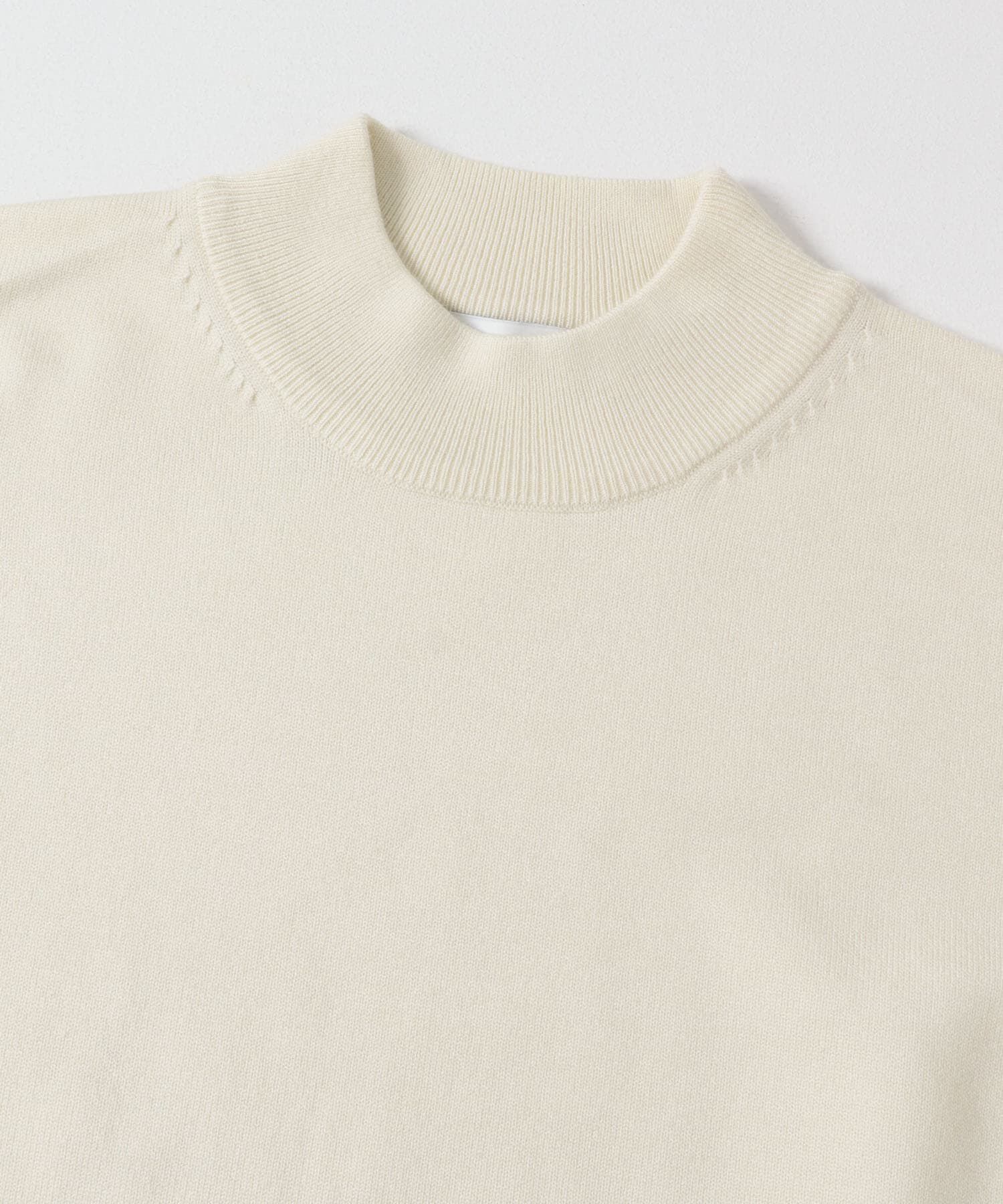 URBAN RESEARCH DOORS「『仁村紗和さん着用』『UR TECH 200日ニット』 モックネック」|ニット・セーター|