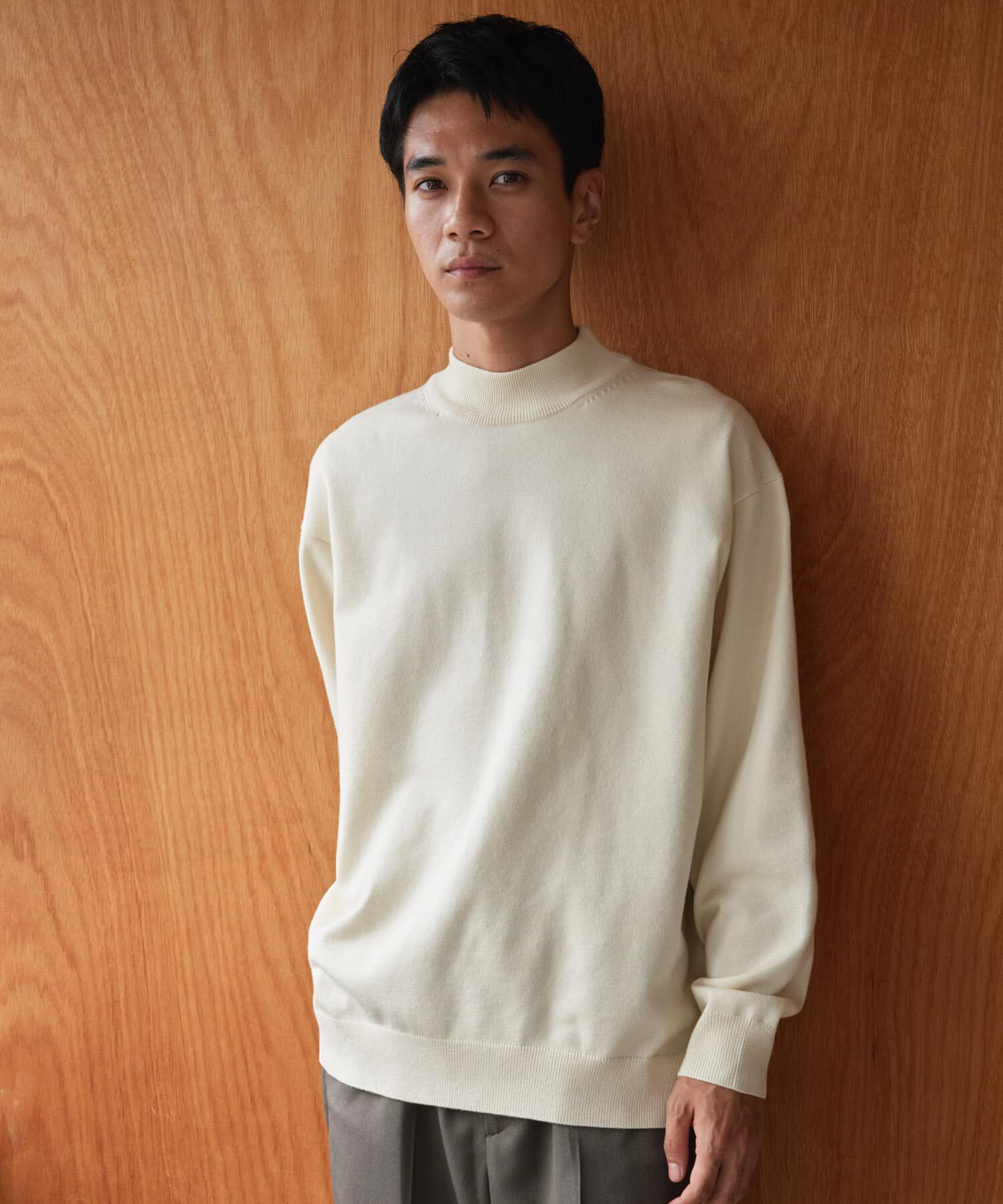 URBAN RESEARCH DOORS「『仁村紗和さん着用』『UR TECH 200日ニット』 モックネック」|ニット・セーター|