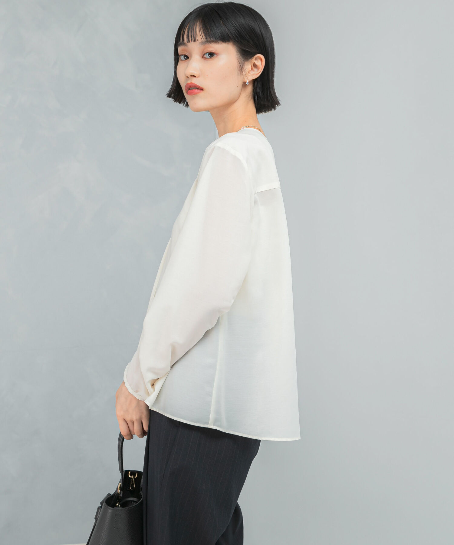 URBAN RESEARCH ROSSO「ウォッシャブルVネックフレアブラウス」|シャツ・ブラウス|