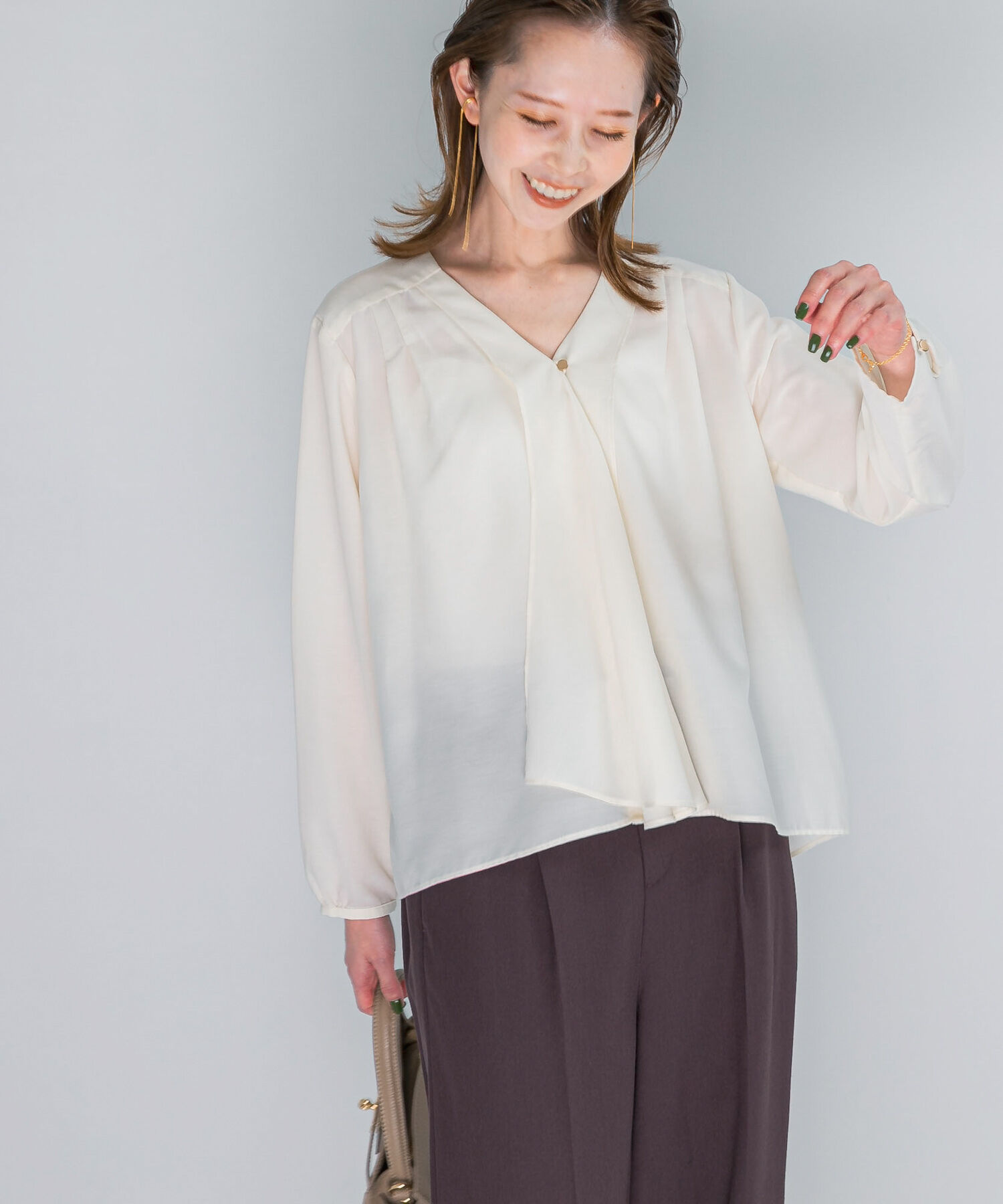 URBAN RESEARCH ROSSO「ウォッシャブルVネックフレアブラウス」|シャツ・ブラウス|