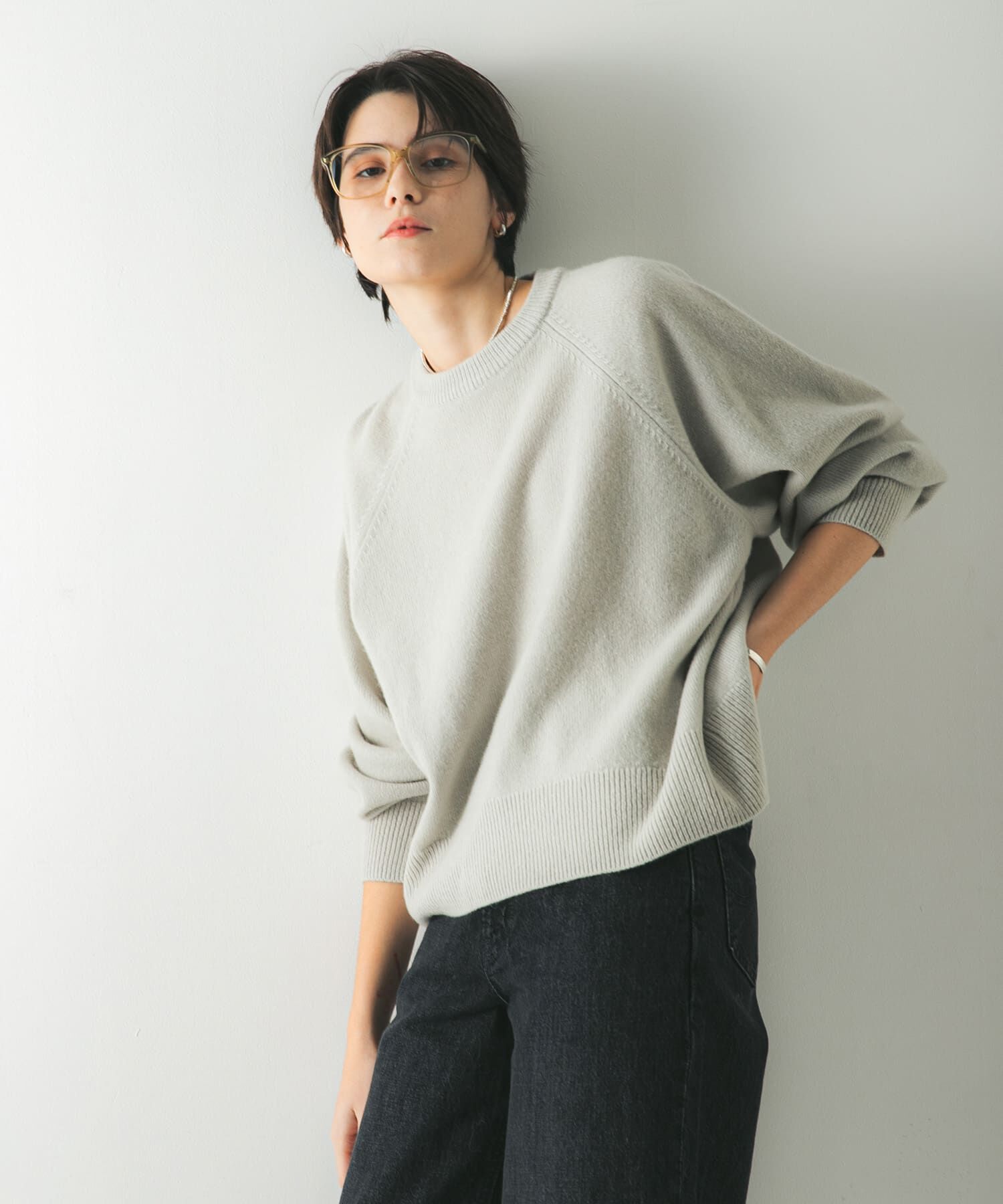 URBAN RESEARCH「カシミヤ強縮クルーネックニット」|ニット・セーター|ライトグレー