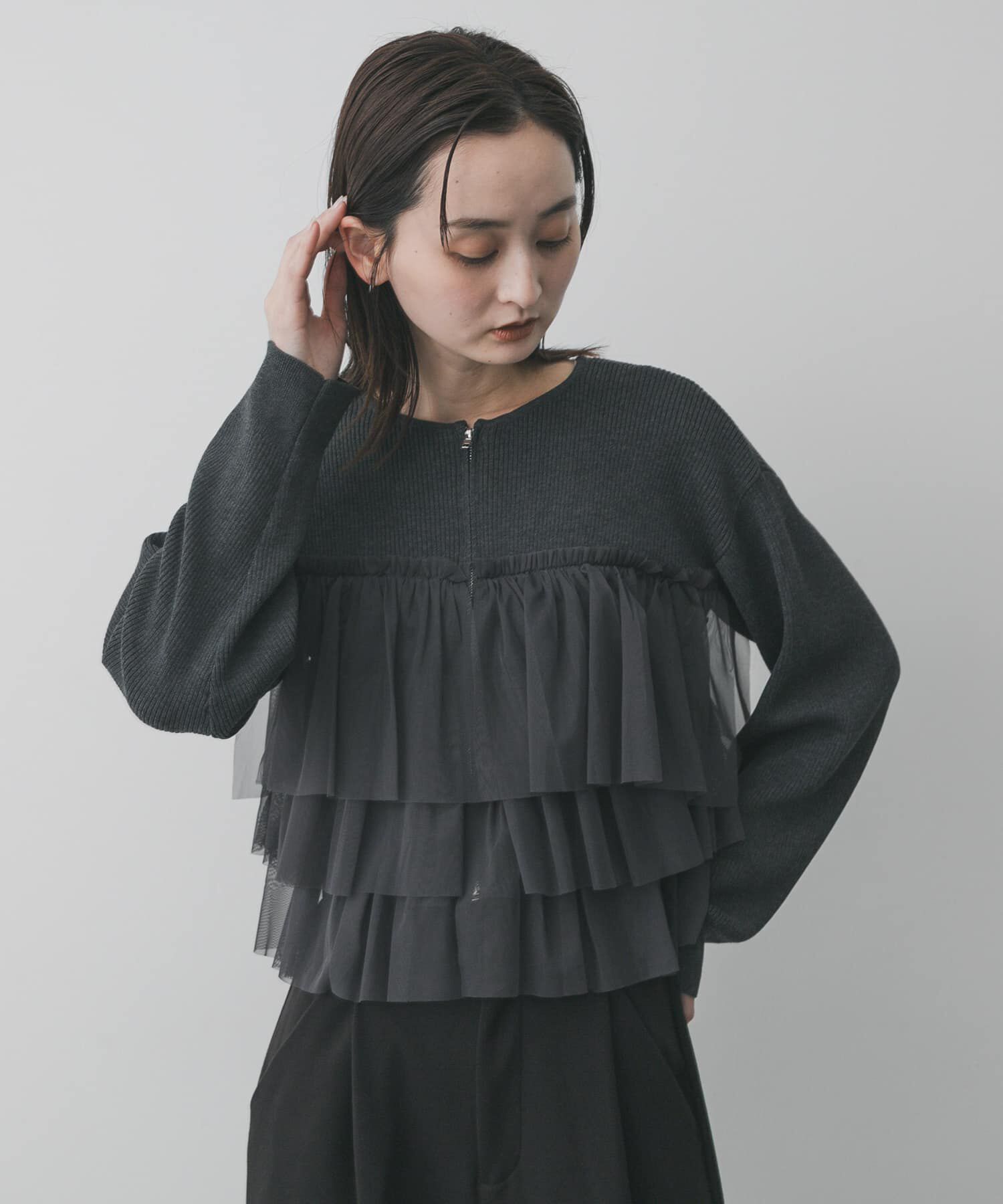 SENSE OF PLACE by URBAN RESEARCH「『洗濯可』ダブルジップフリルニットカーディガン」|ニット・セーター|チャコールグレー
