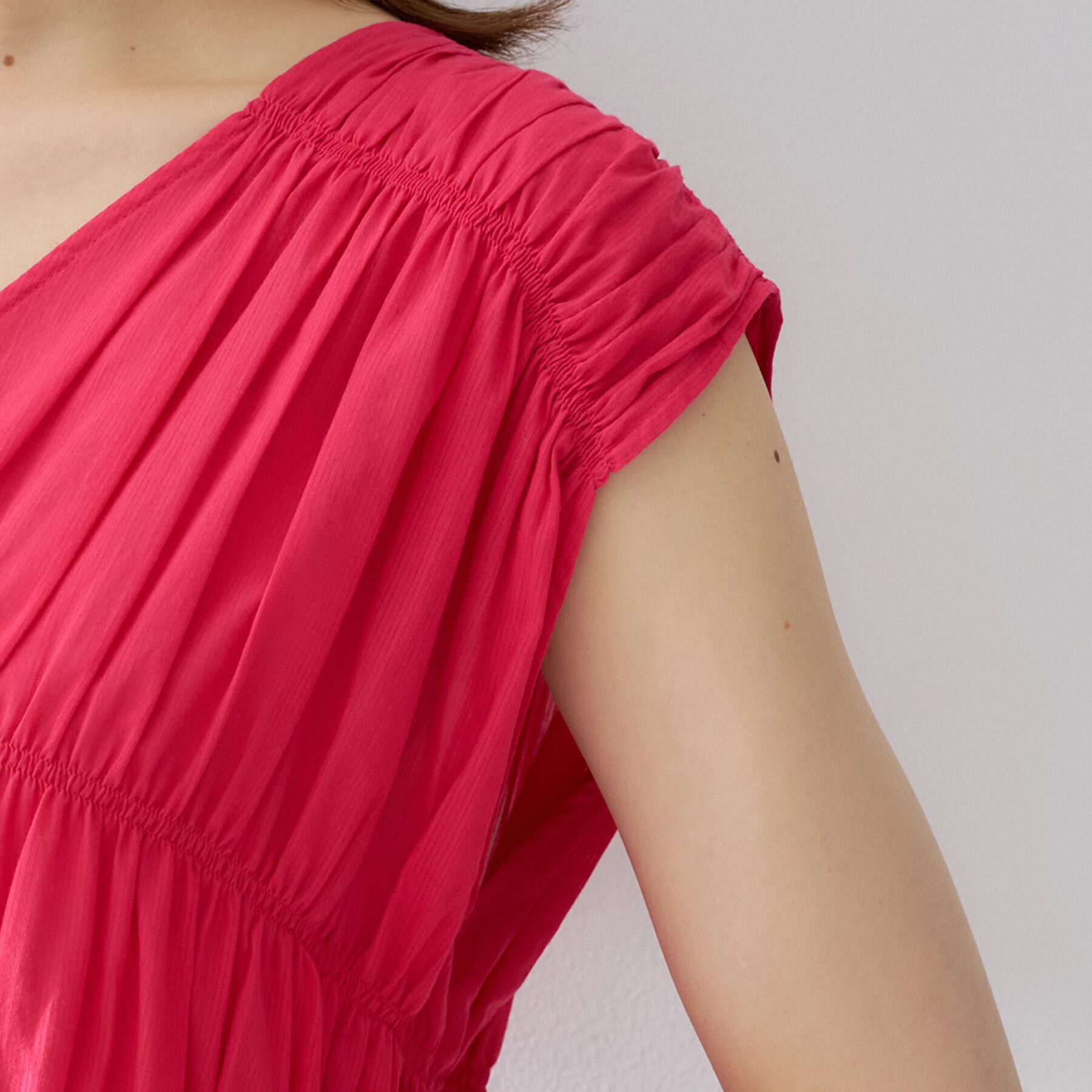 UNTITLED「【フレンチスリーブ/着映え】シャーリングロングワンピース」|ワンピース|