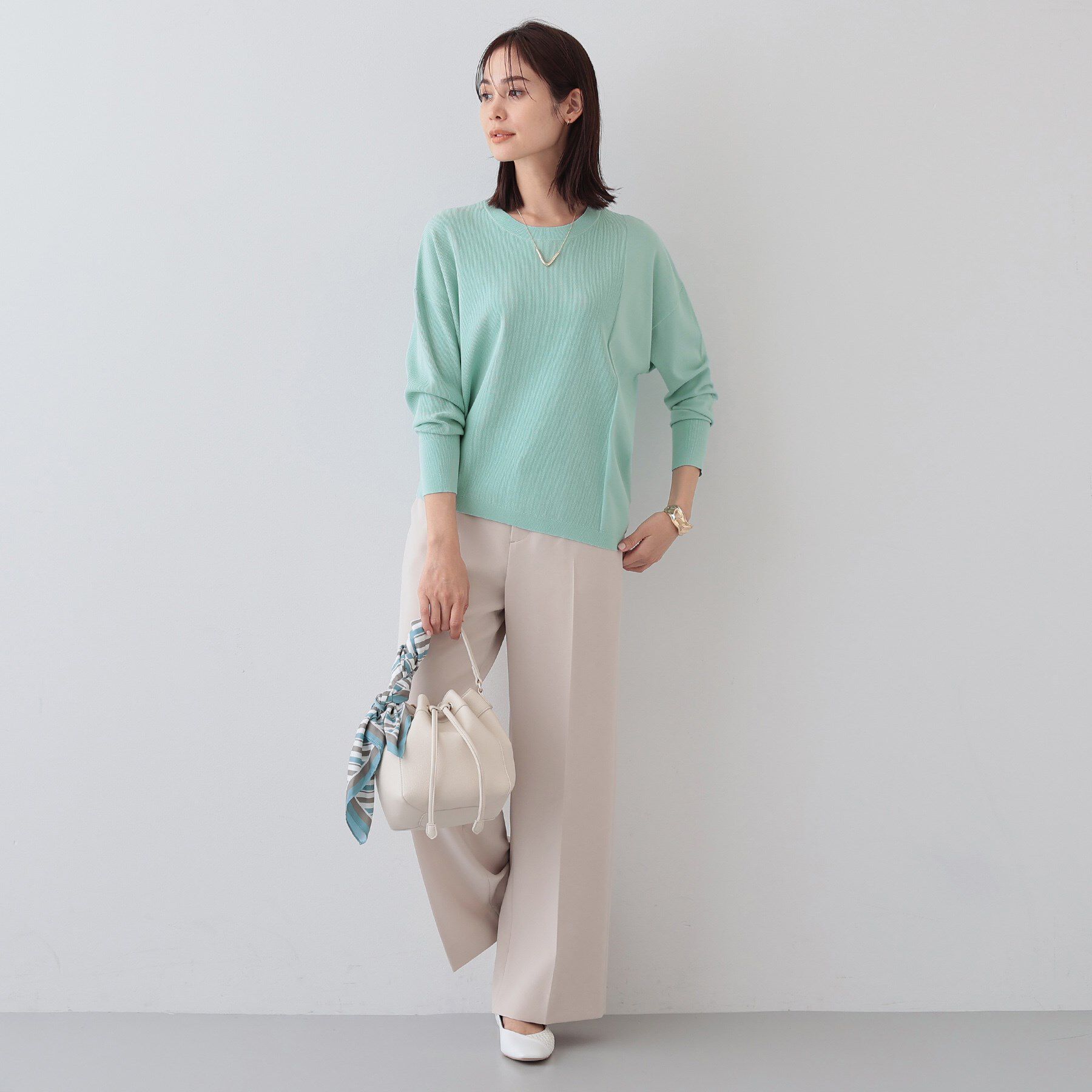 INDIVI「【洗える】アシメデザイン ドルマンスリーブニット」|ニット・セーター|