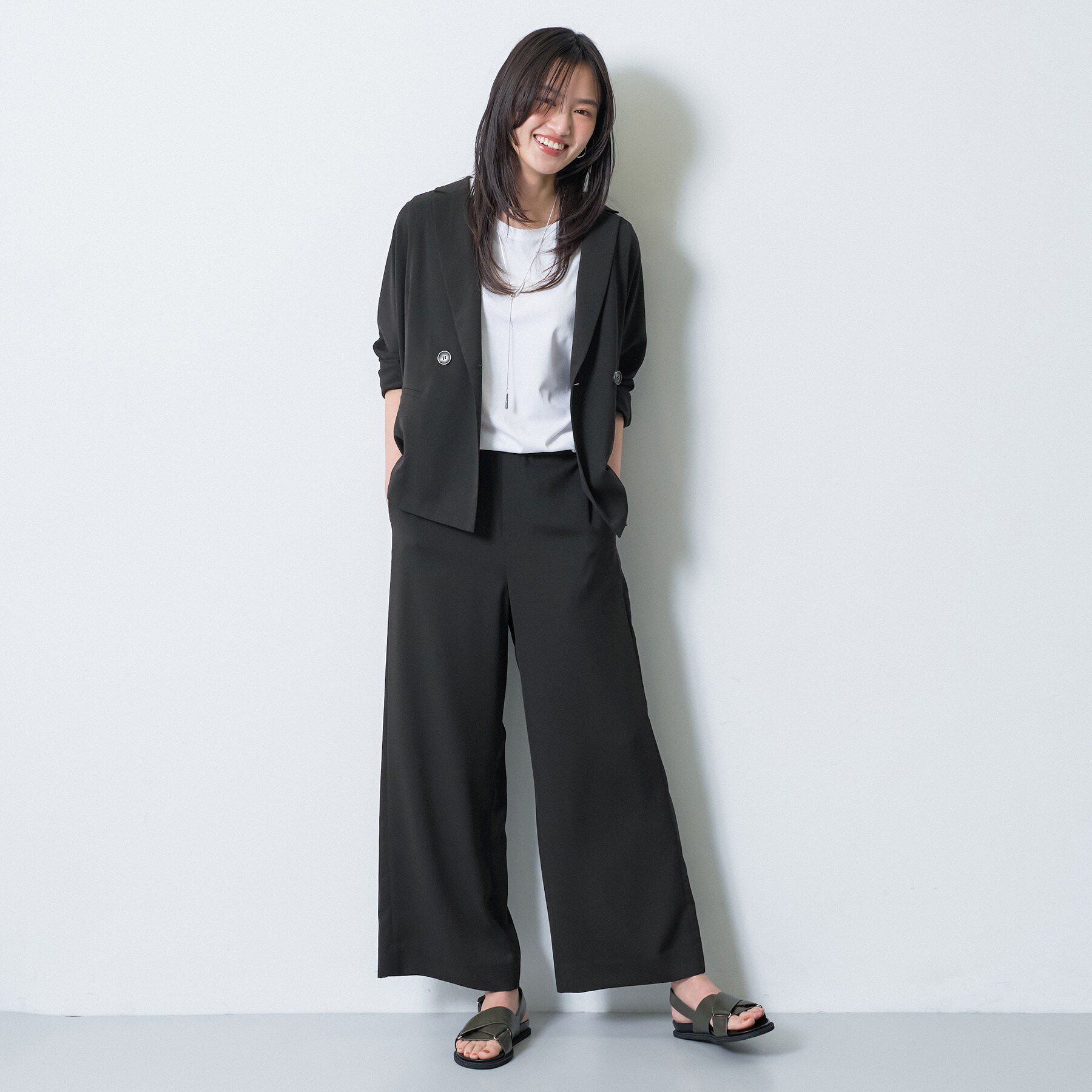 INDIVI「【さらに軽く軽快！／着る日傘】ドルマンダブルジャケット」|テーラードジャケット|