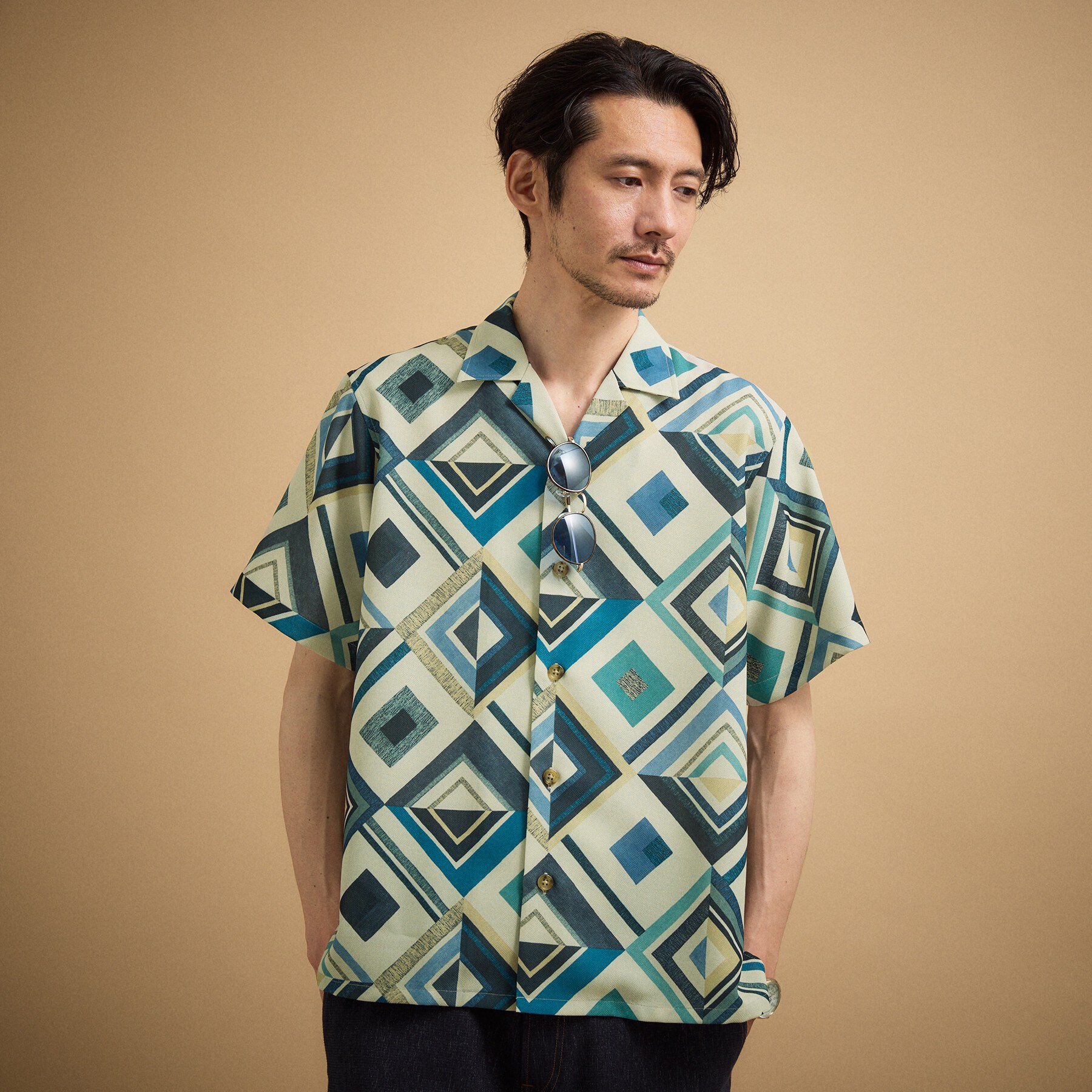 TAKEO KIKUCHI「【吸汗速乾】タイル柄プリント 半袖シャツ」|シャツ・ブラウス|