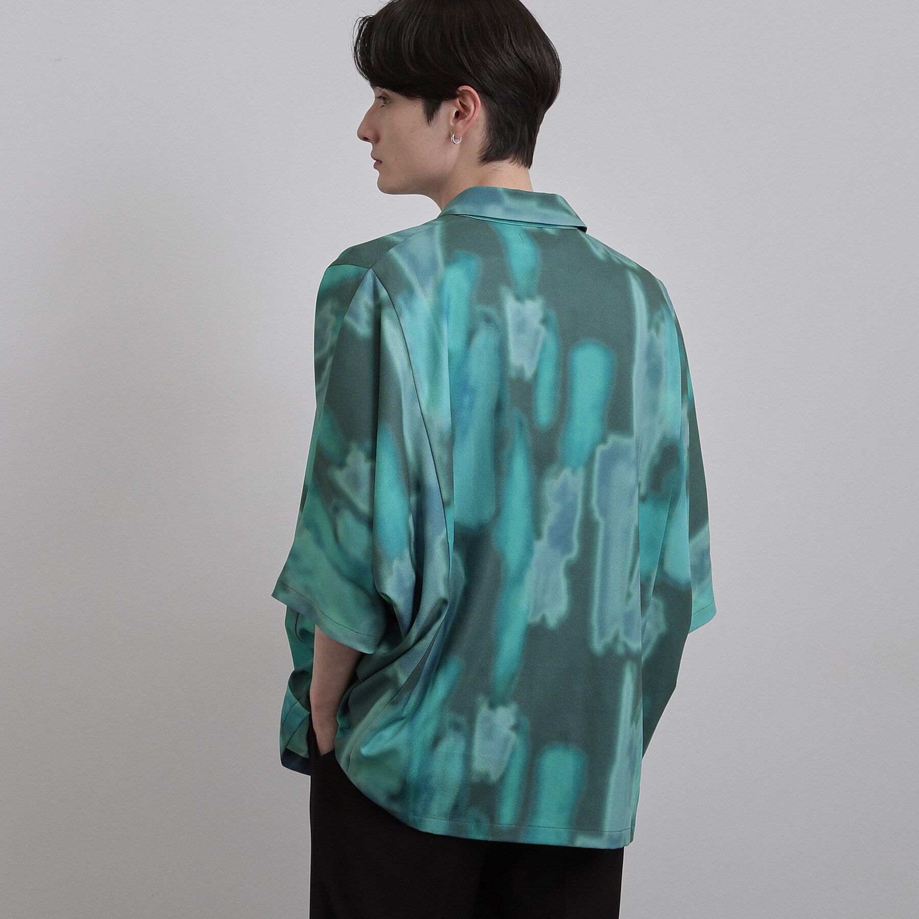 tk.TAKEO KIKUCHI「アブストラクトドルマンシャツ」|シャツ・ブラウス|