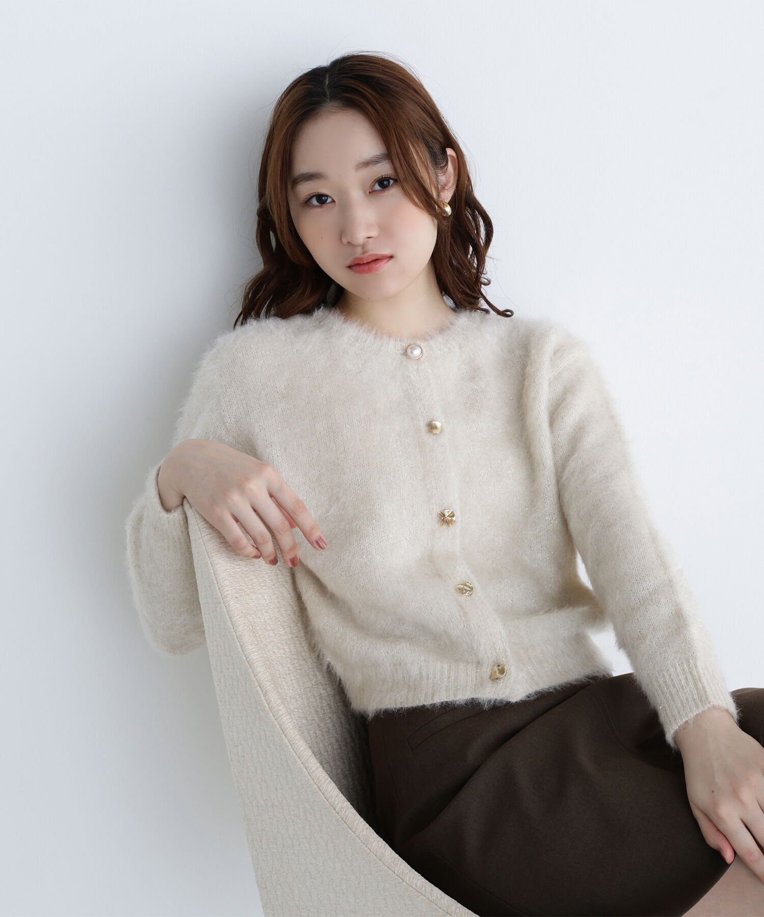  「デザインボタンラメシャギーカーディガン」|ニット・セーター|アイボリー1