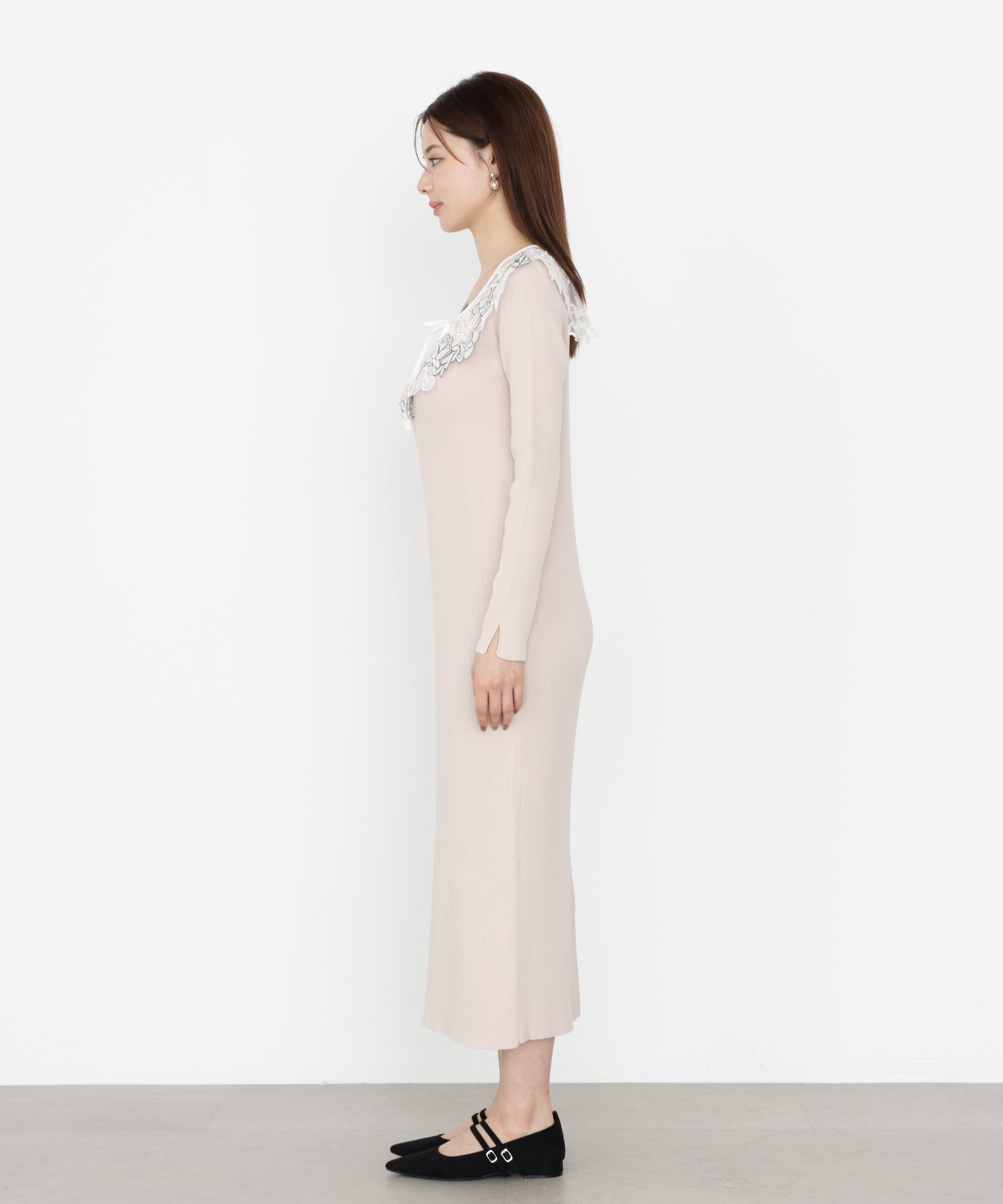 PROPORTION BODY DRESSING「ケープ風レース付きニットワンピース 25AW」|ワンピース|