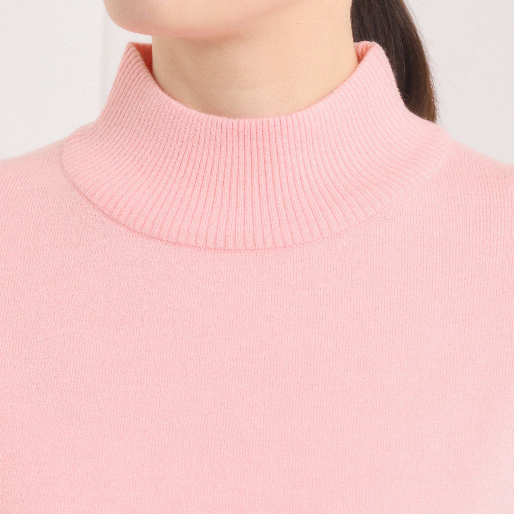 ITS&rsquo;DEMO「【静電気防止／手洗い可】クリーミータッチハイネックニット」|ニット・セーター|