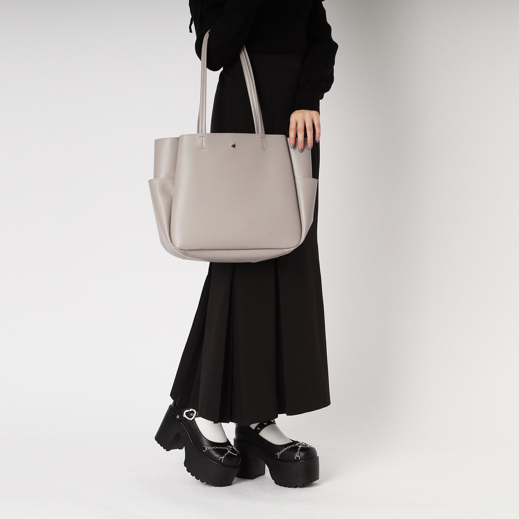 csT&P「厚底ハート付きチェーンパンプス 24SS」|パンプス|