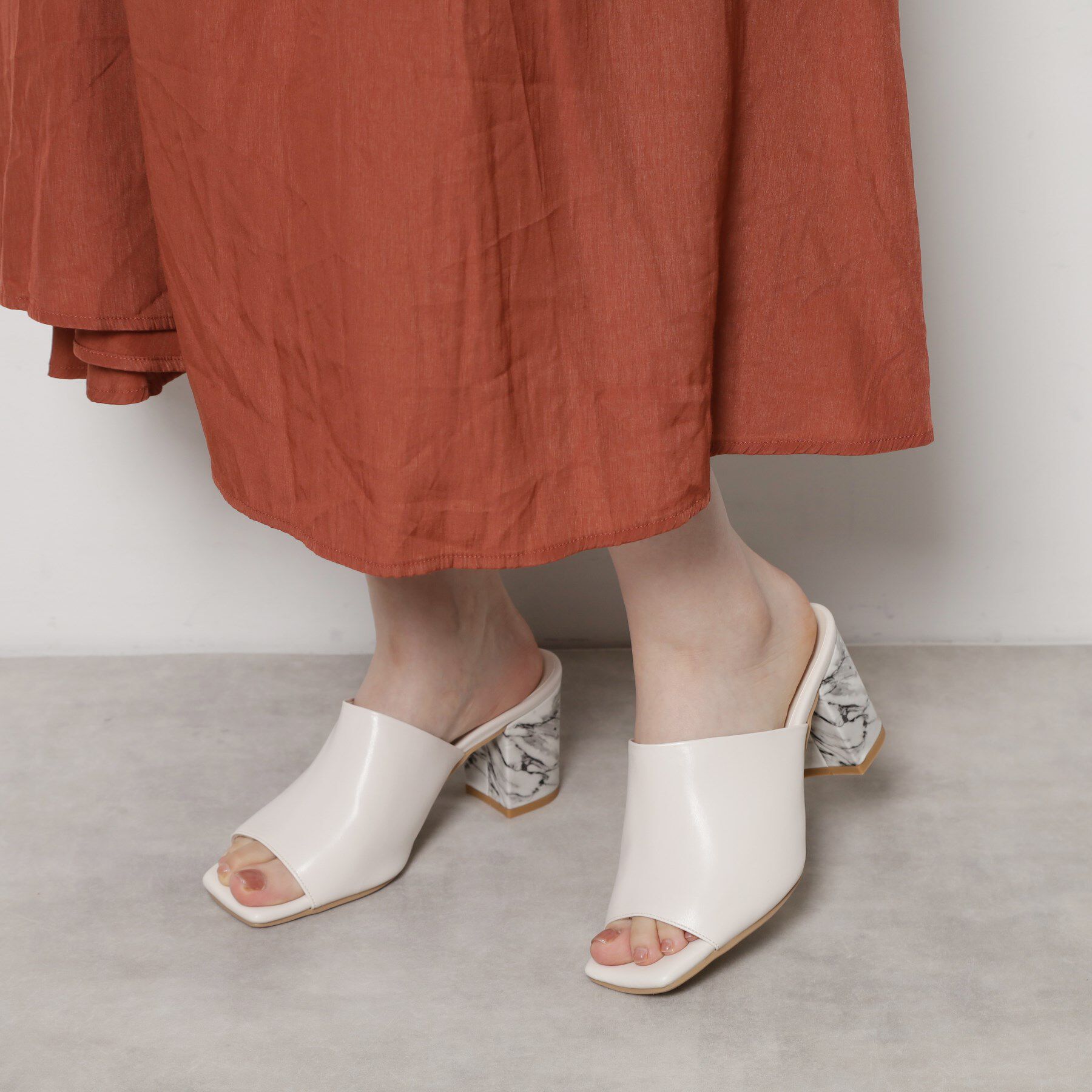 ESPERANZA「スクエアトゥブロックヒールミュール」|サンダル|