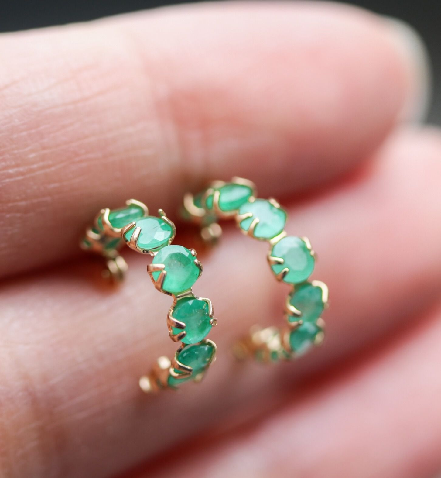  「エメラルド スナップ フープ ピアス | K10YG」|ピアス|