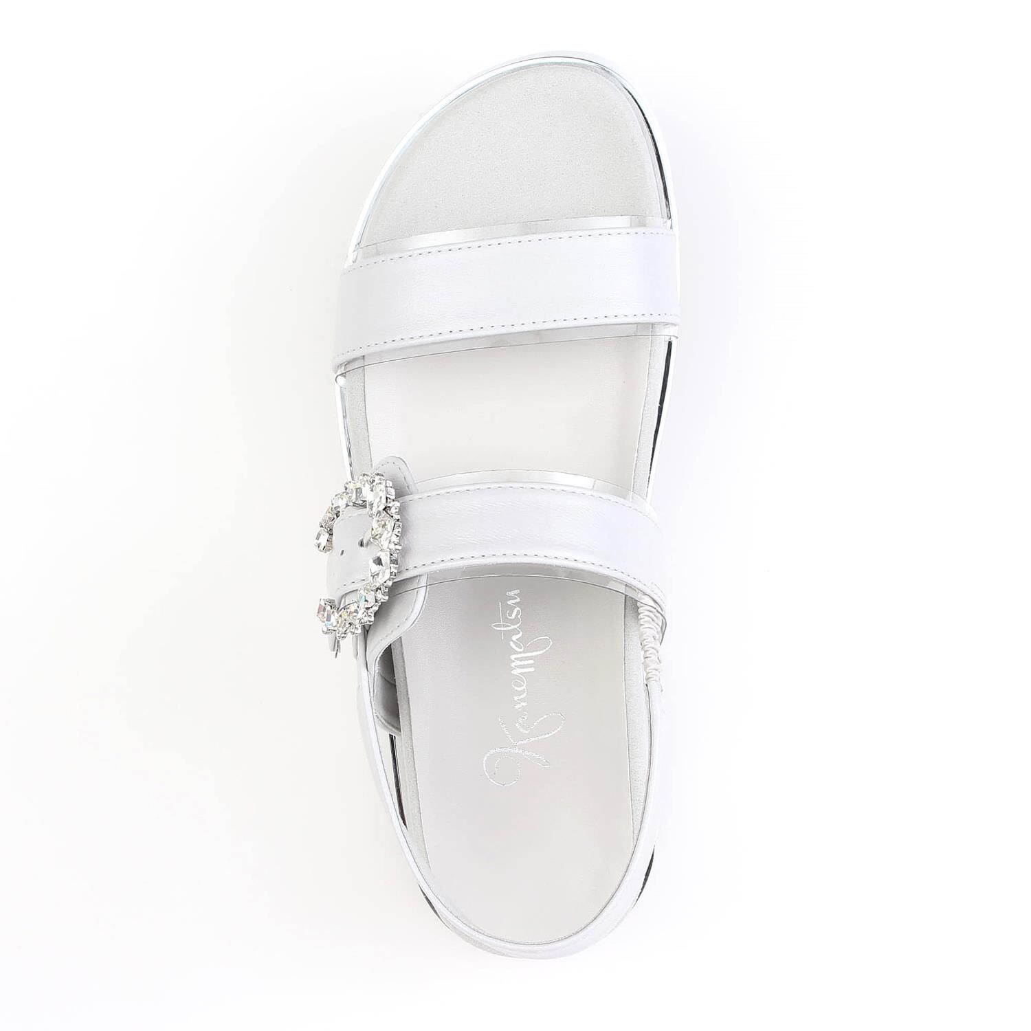 銀座かねまつ「OM260154SHPPVCLGY 【本革】ビジューバックルスポサン」|サンダル|