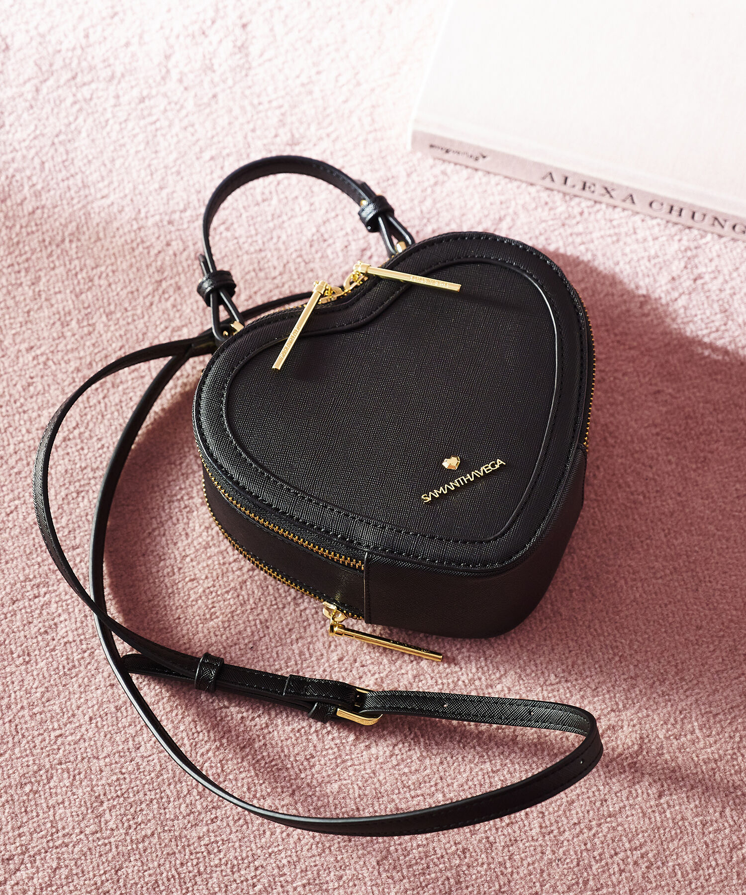 Samantha Vega「ハート型ショルダーバッグ」|ショルダー・メッセンジャー|