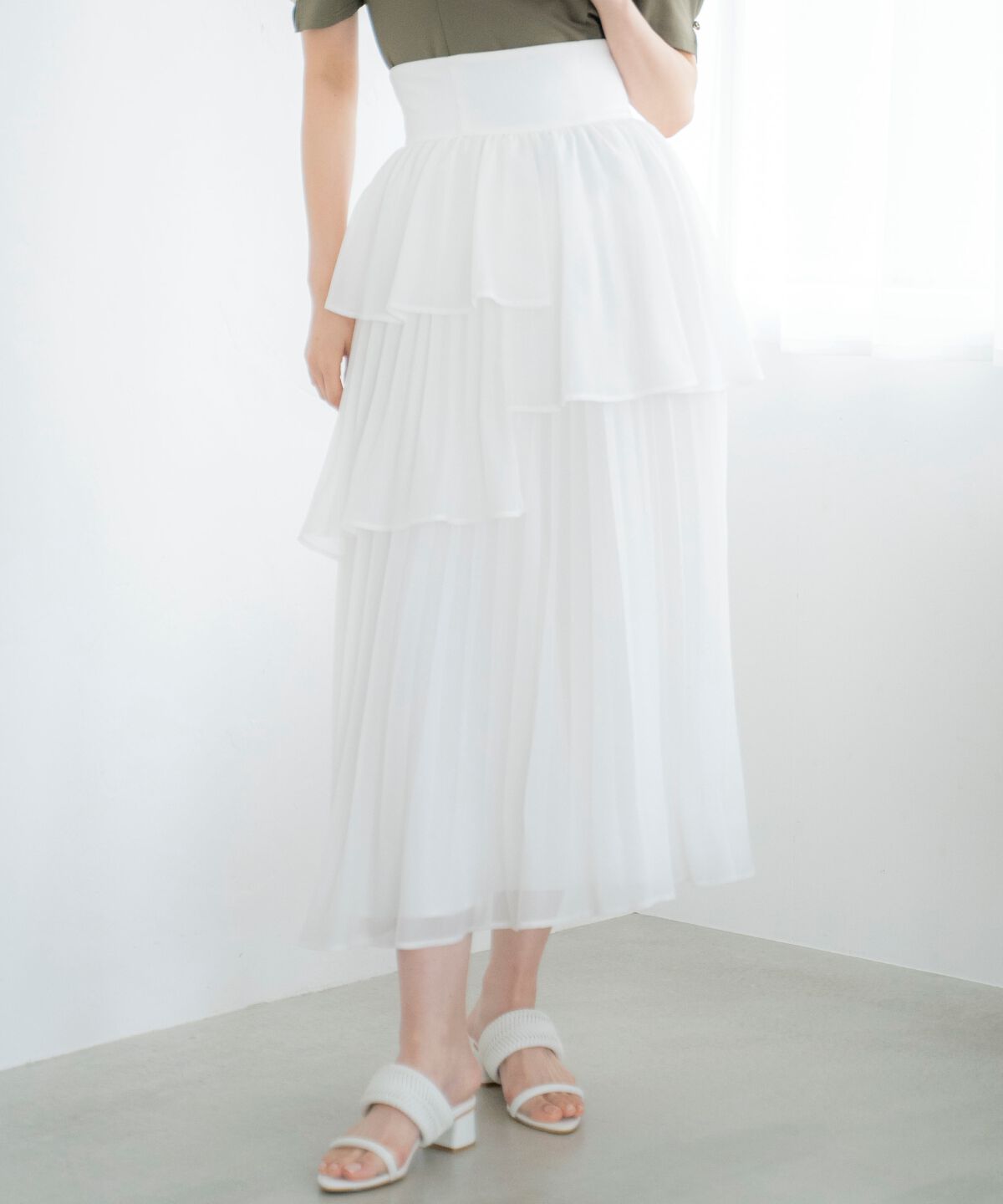 アンドクチュール「プリーツイレヘムティアードスカート」|フレア|
