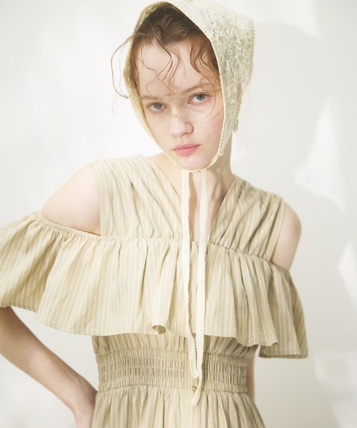 アンドクチュール「シアーティアードオープンショルダーワンピース」|ワンピース|