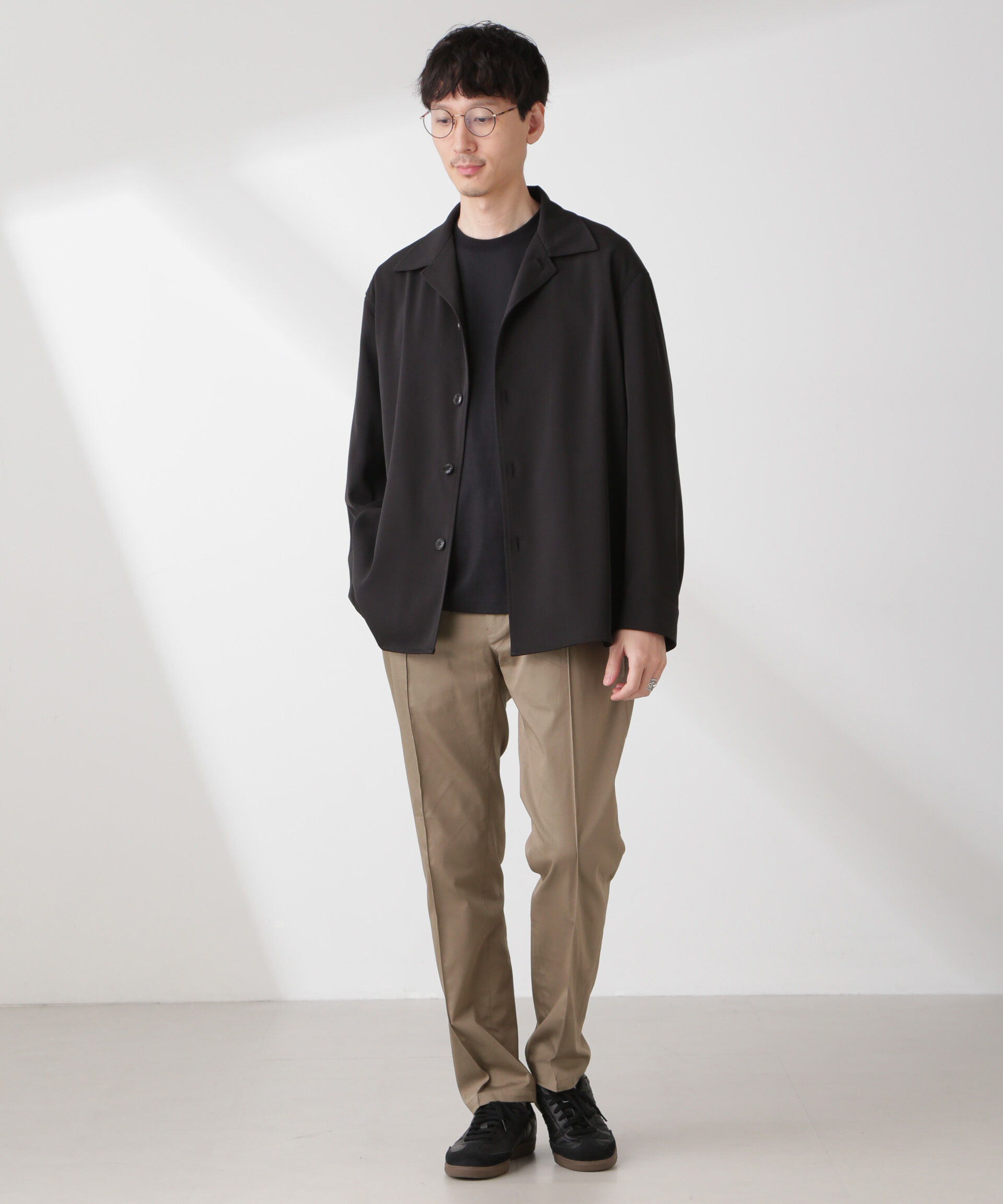 nano･universe「ソラーロライトストレッチテーパードイージーパンツ(セットアップ可)」|チノ|